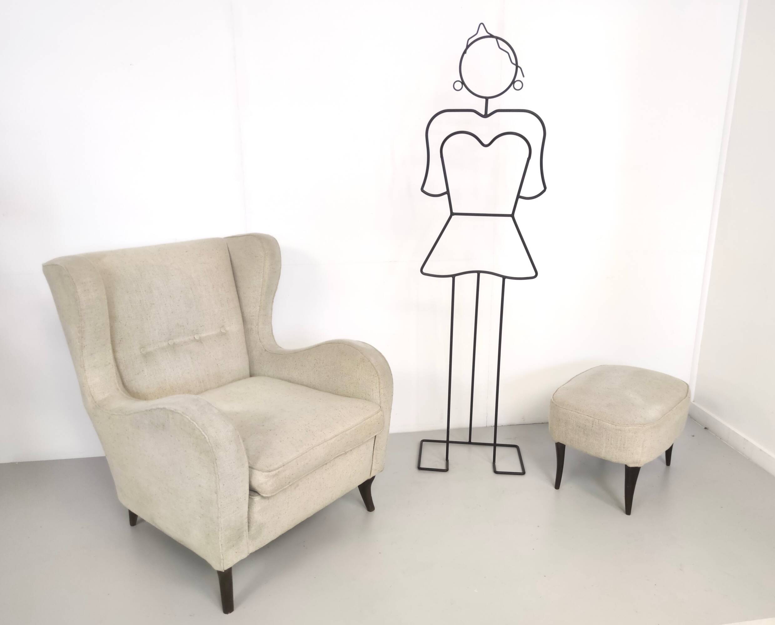 Ivory Lounge Chair with Ottoman in the Style of Gio Ponti, Italy