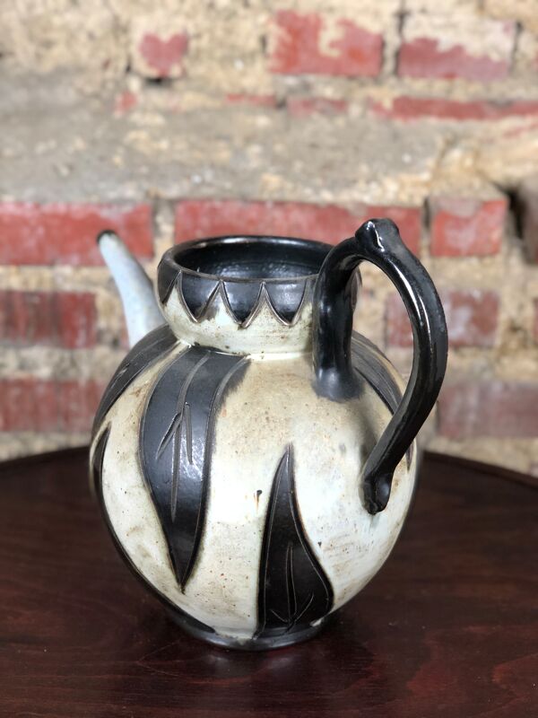 Cruche tourné main en grès ''Losson'' signée 1970