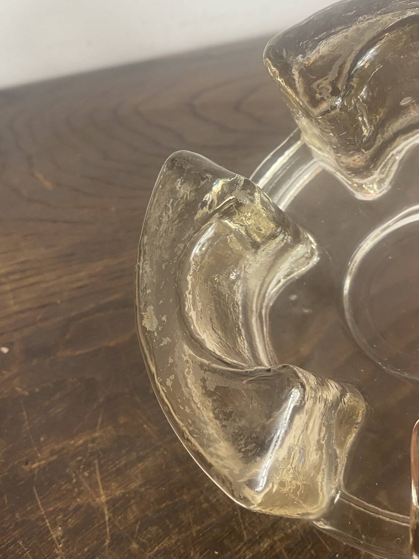 Candle holder, glass warming plate