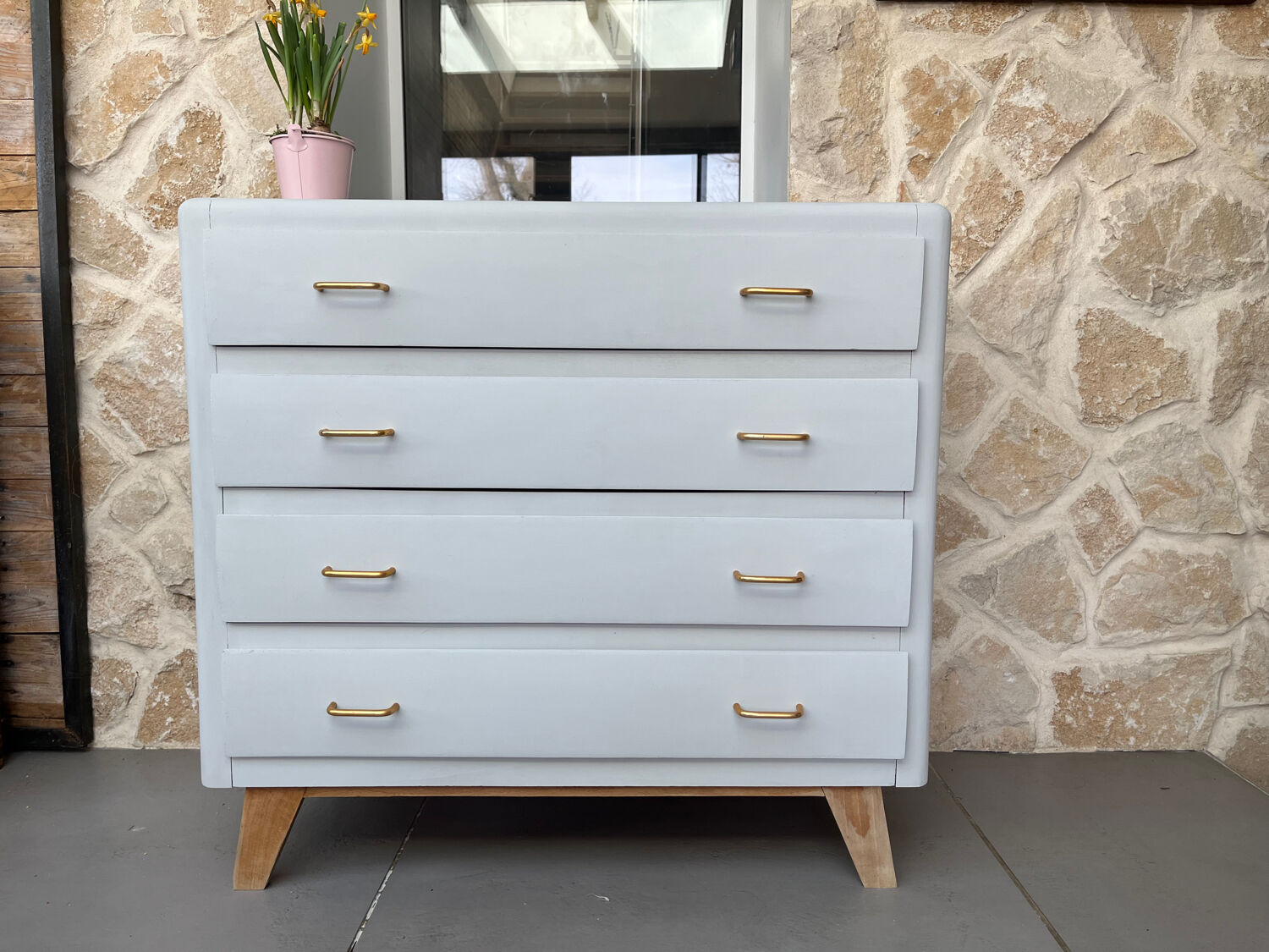 Vintage chest of drawers