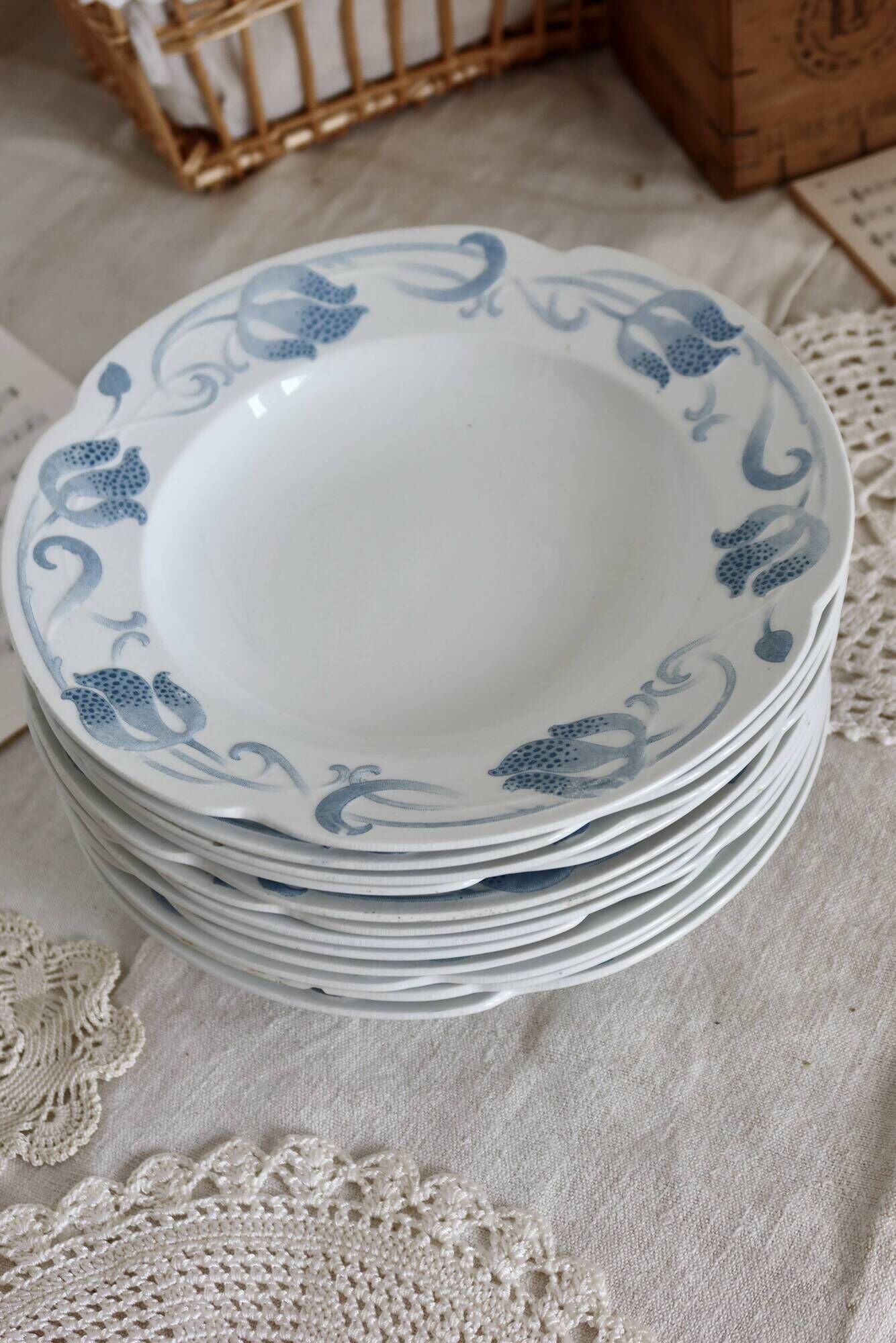 6 soup plates - Tircis model - Antique 82-piece Sarreguemines earthenware dinnerware set