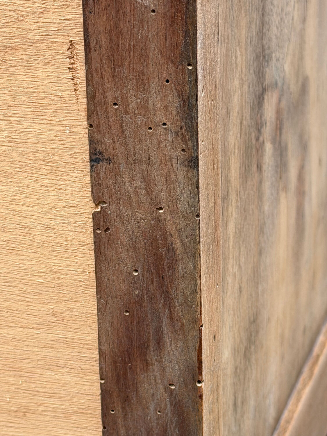 Art Deco glass-fronted Parisian buffet in raw wood