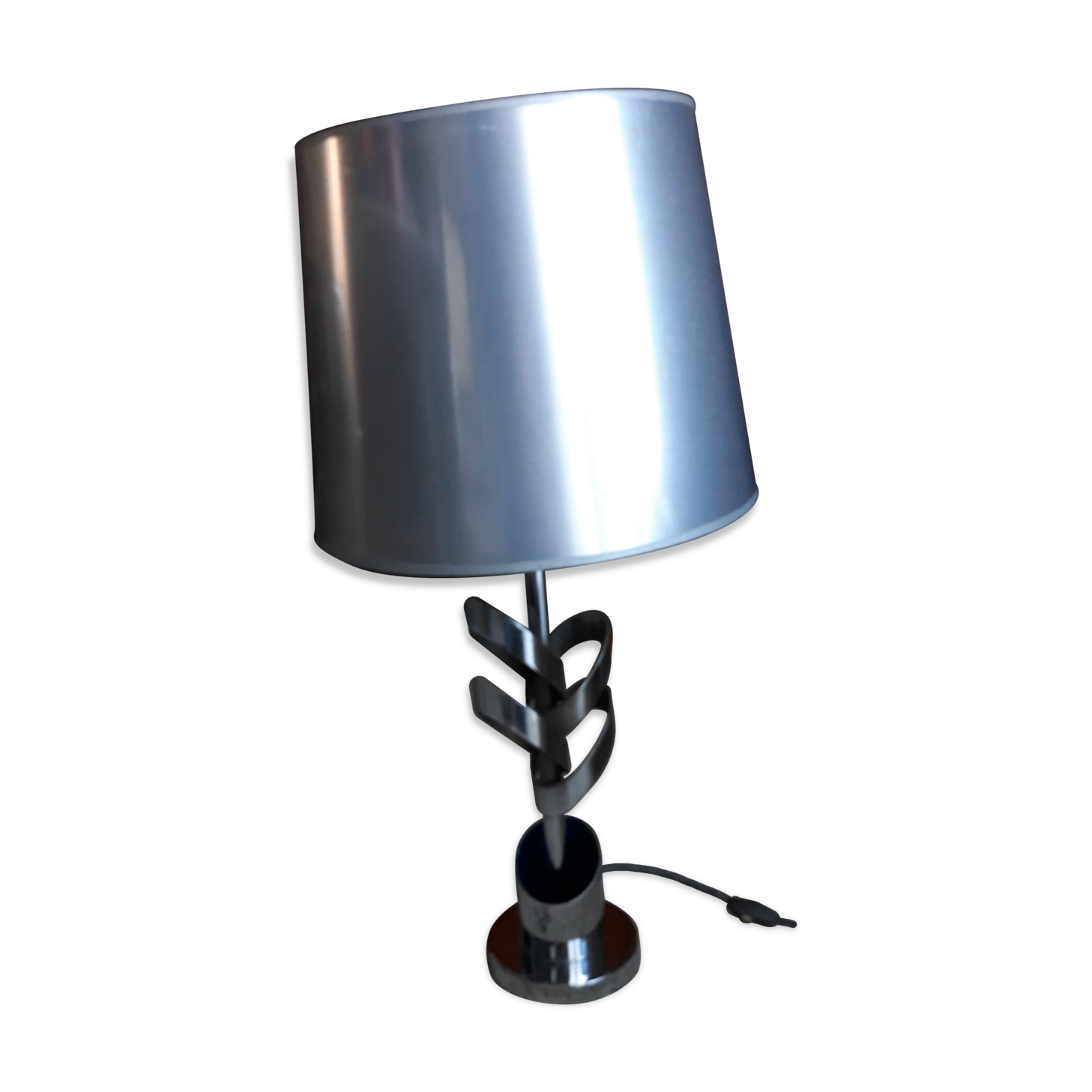 Light 70s brushed aluminium