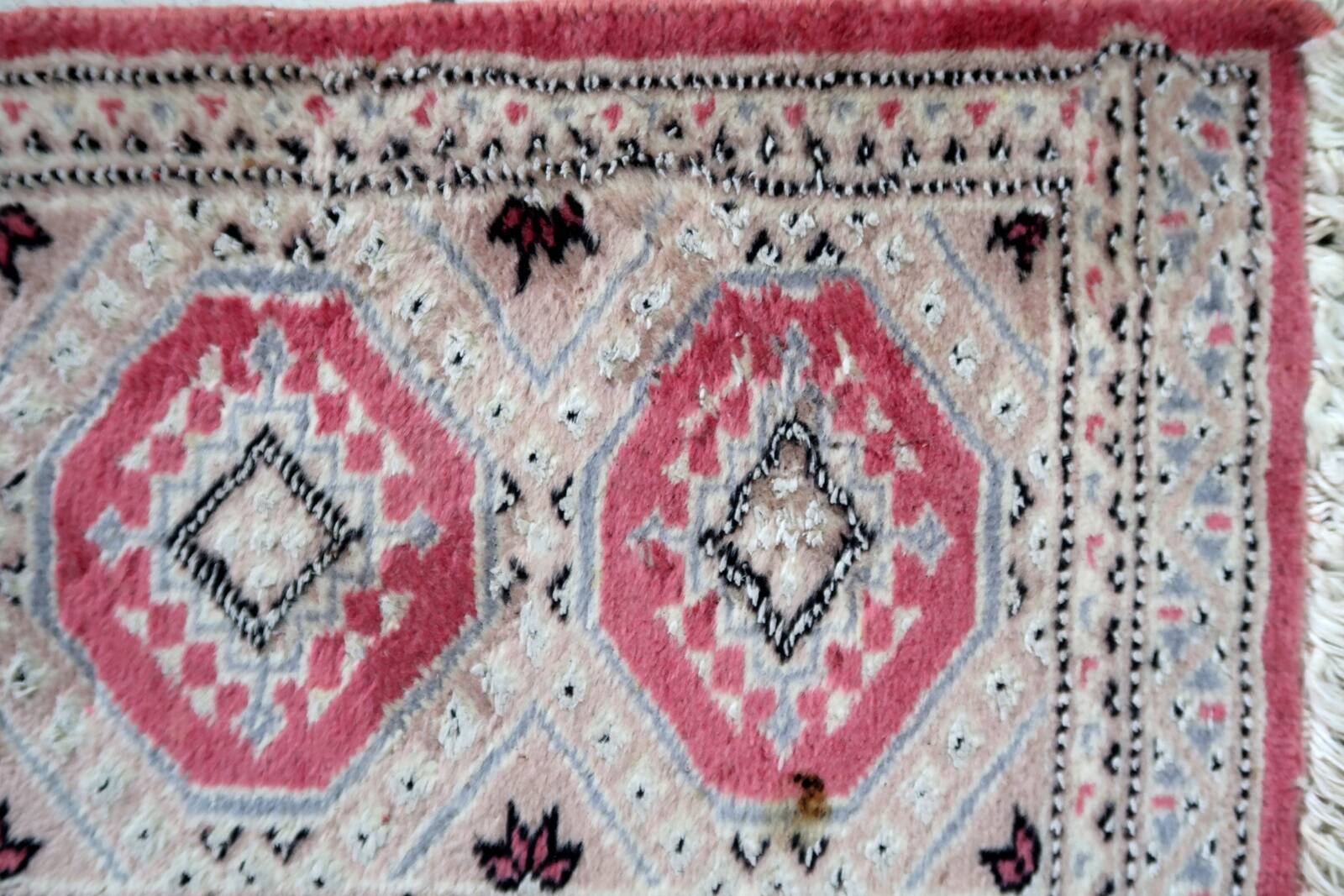 Tapis vintage ouzbek Bukhara fait main en laine et soie – 32 x 97 cm