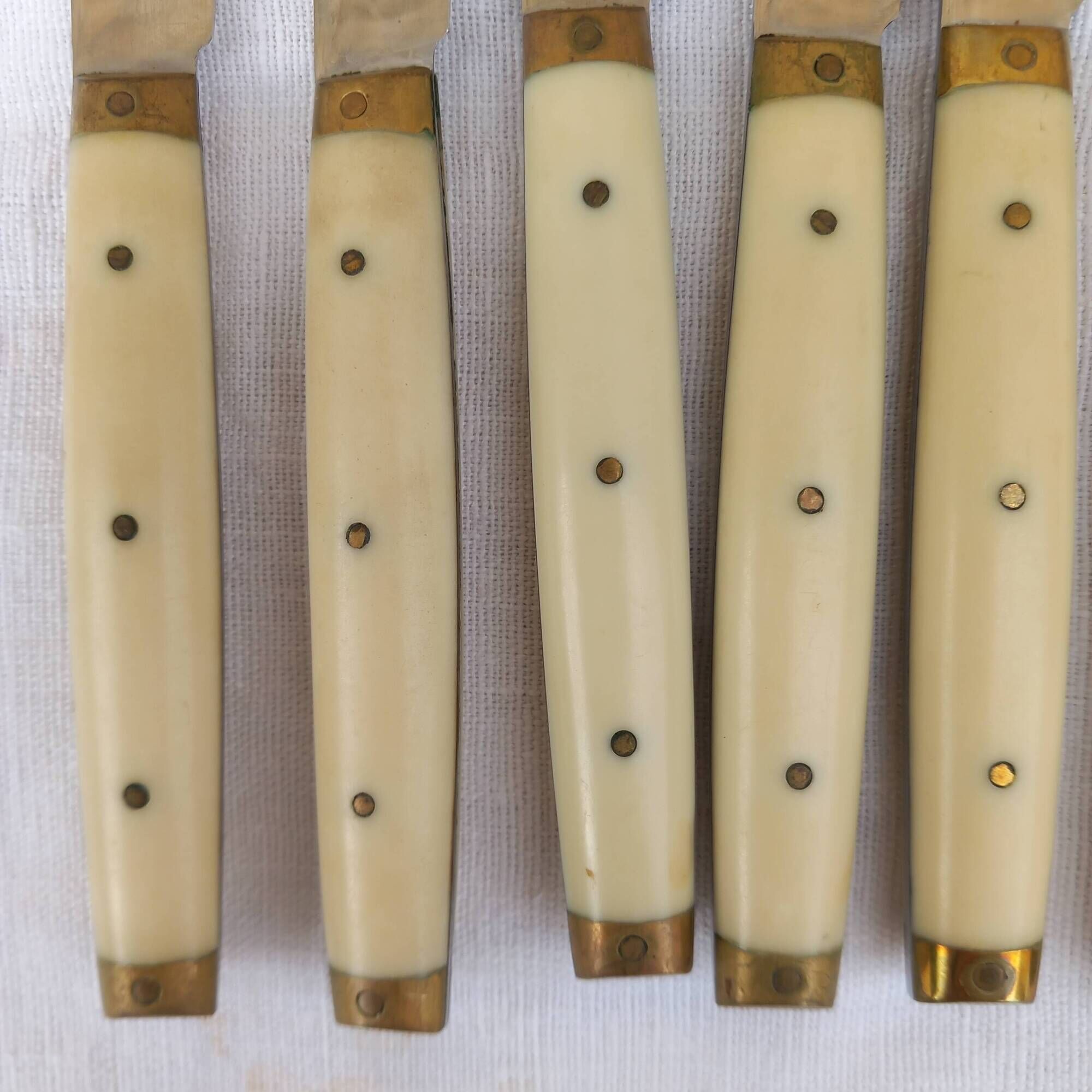 Lot de 11 couteaux vintage Douris