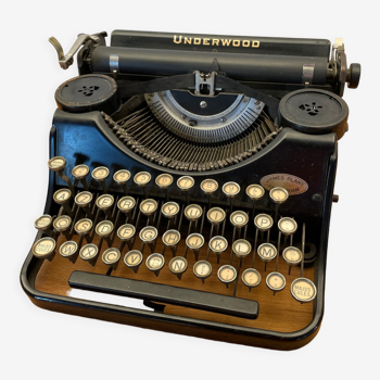 Underwood portable typewriter