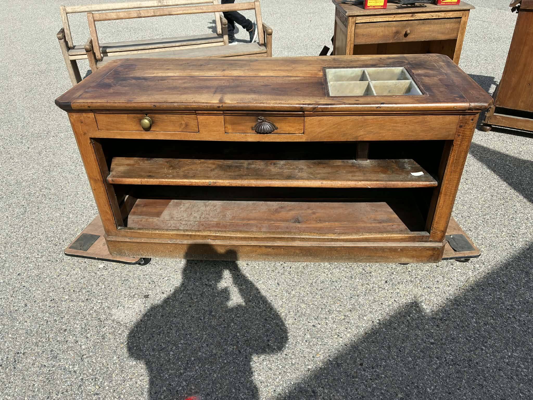 Commercial bank/Counter