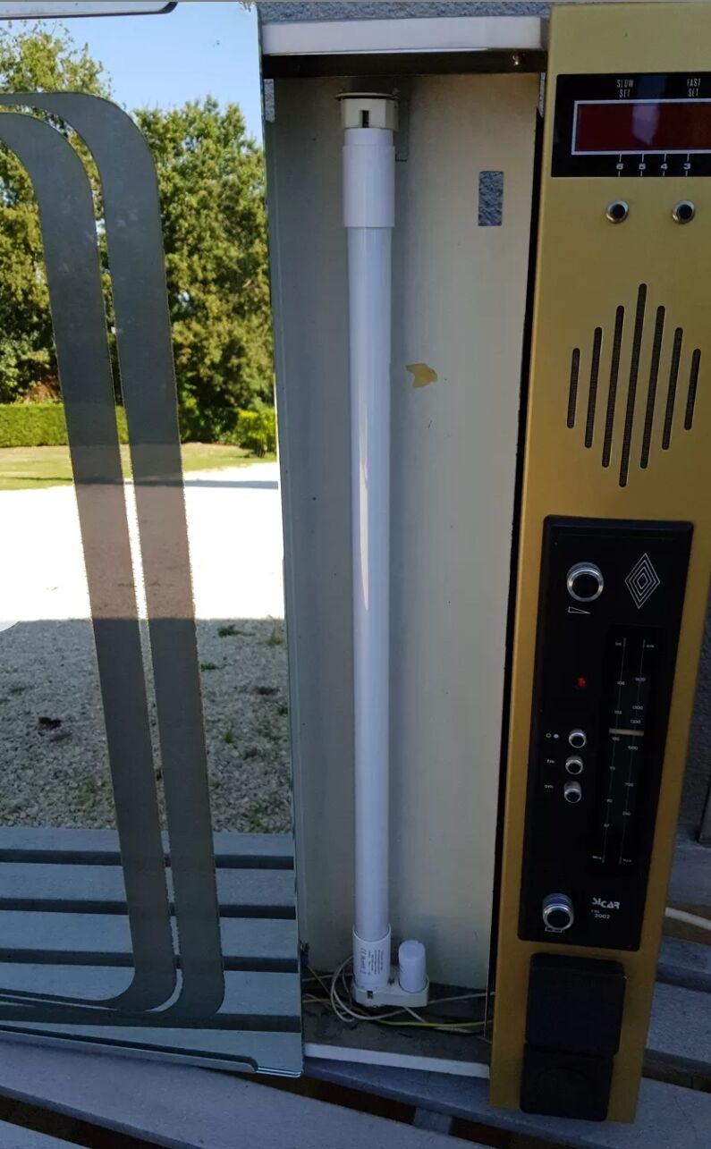 Vintage radio light mirror