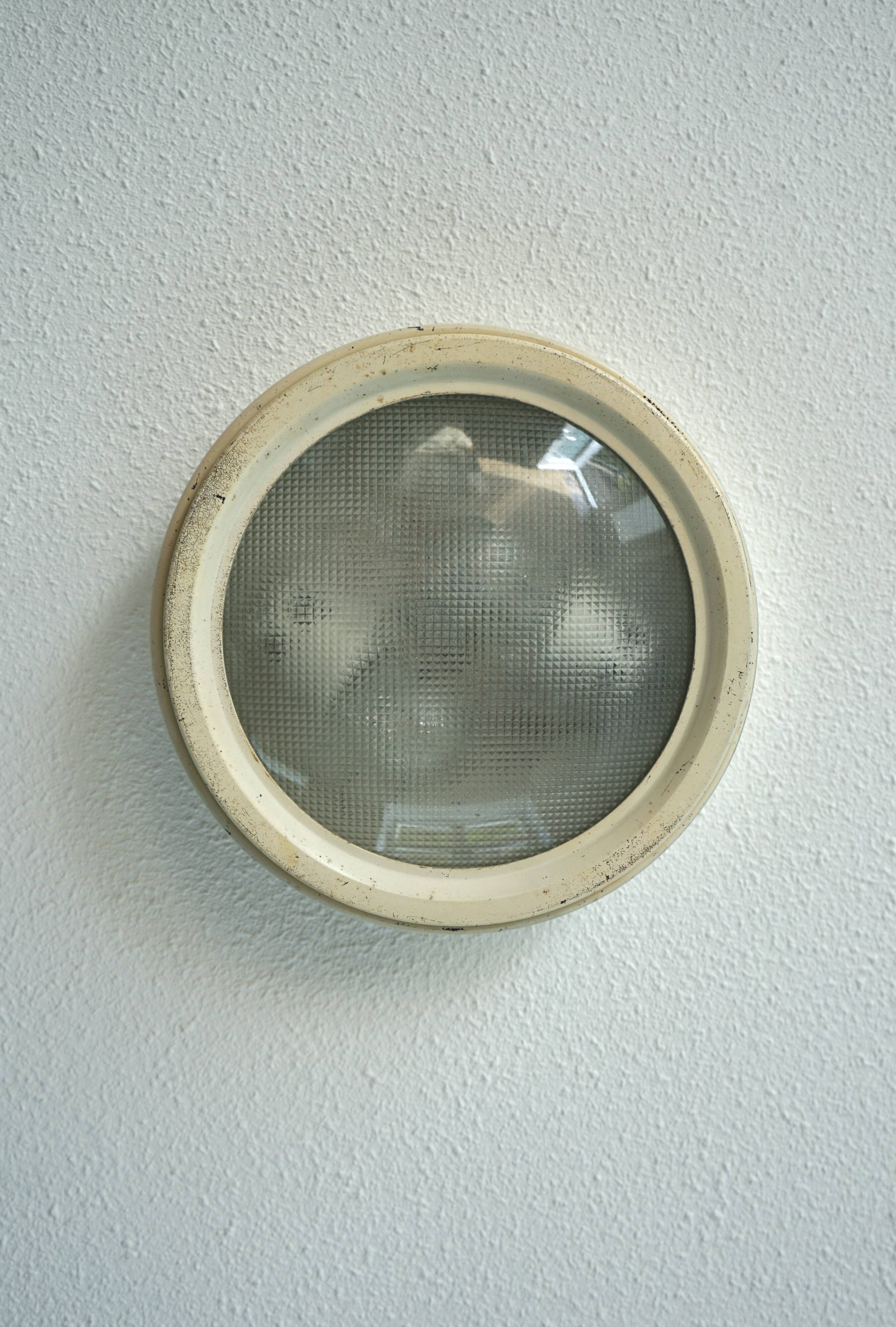 Vintage Italian ceiling lamp model 3055 by Gino Sarfatti for Arteluce, 1962.