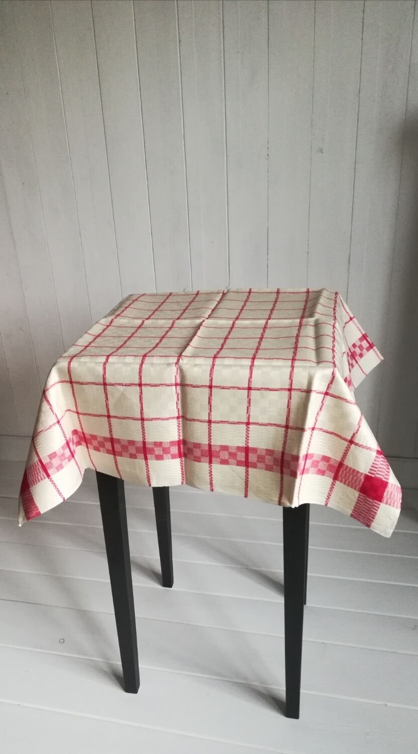 Bistro tablecloth 72 x 78