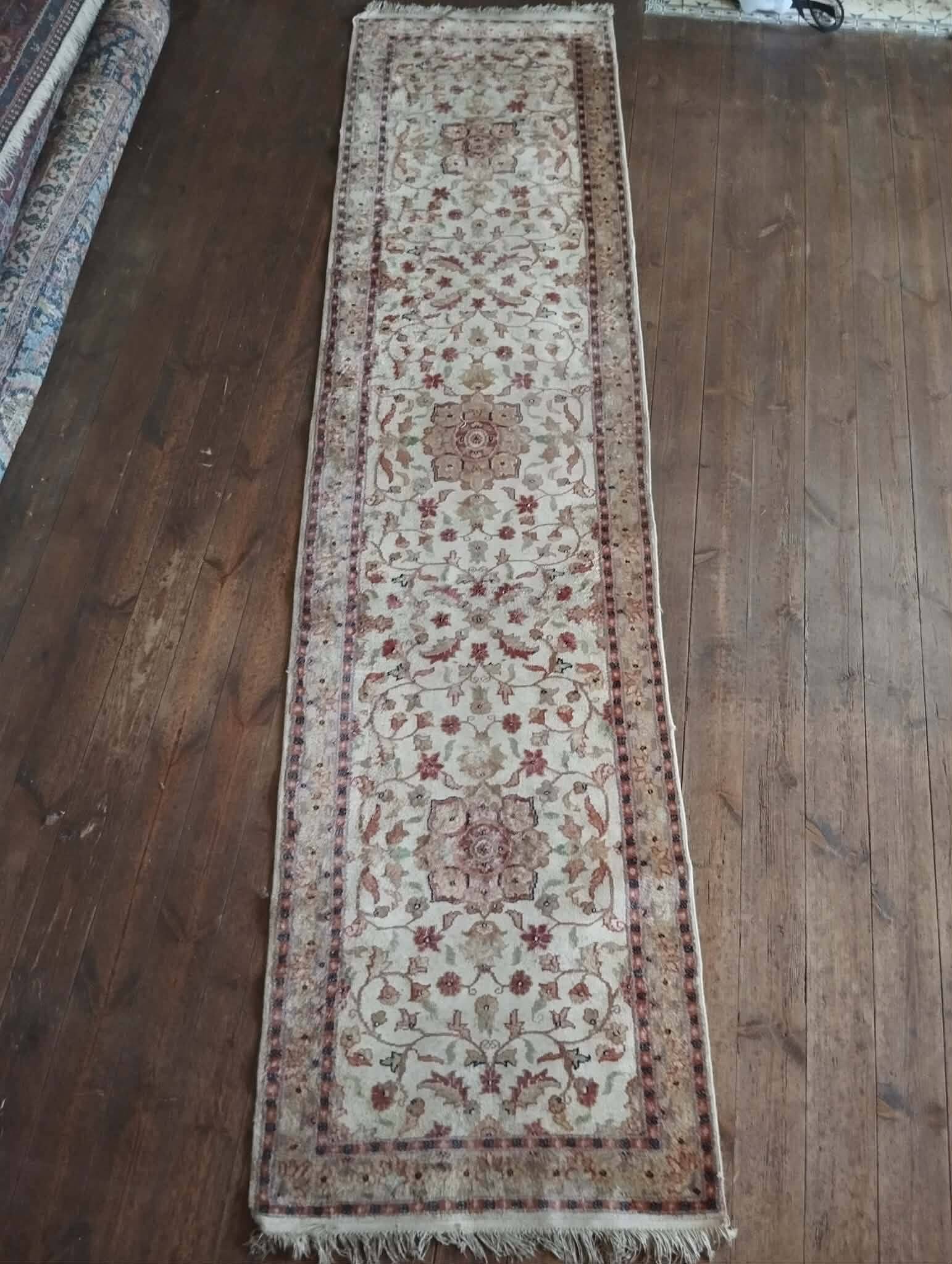 Handmade Pakistani hallway rug 310x76cm