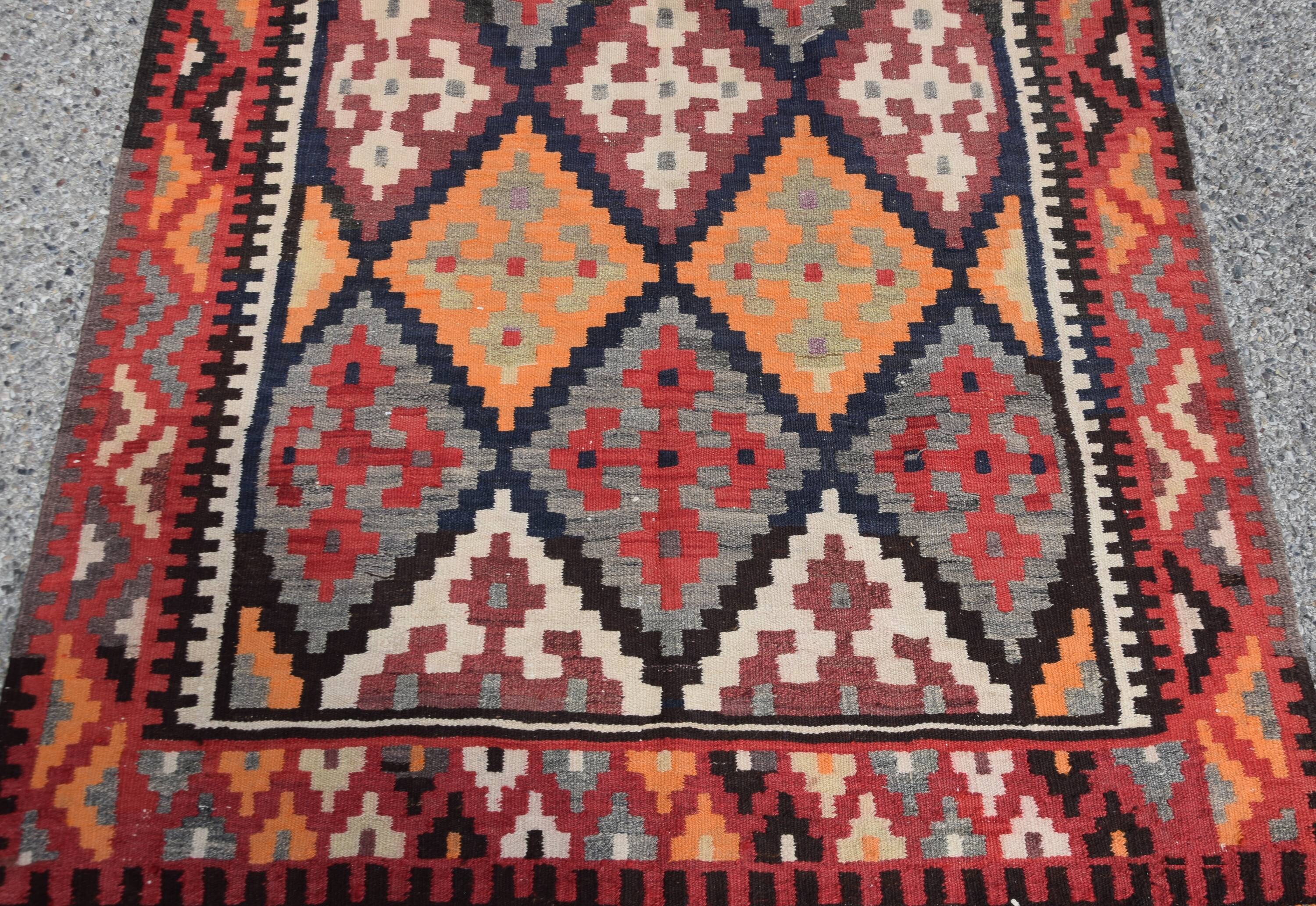 Tapis Kilim Gashgaï Iran : 310 x 1.23 Mètres- Galerie Sardje