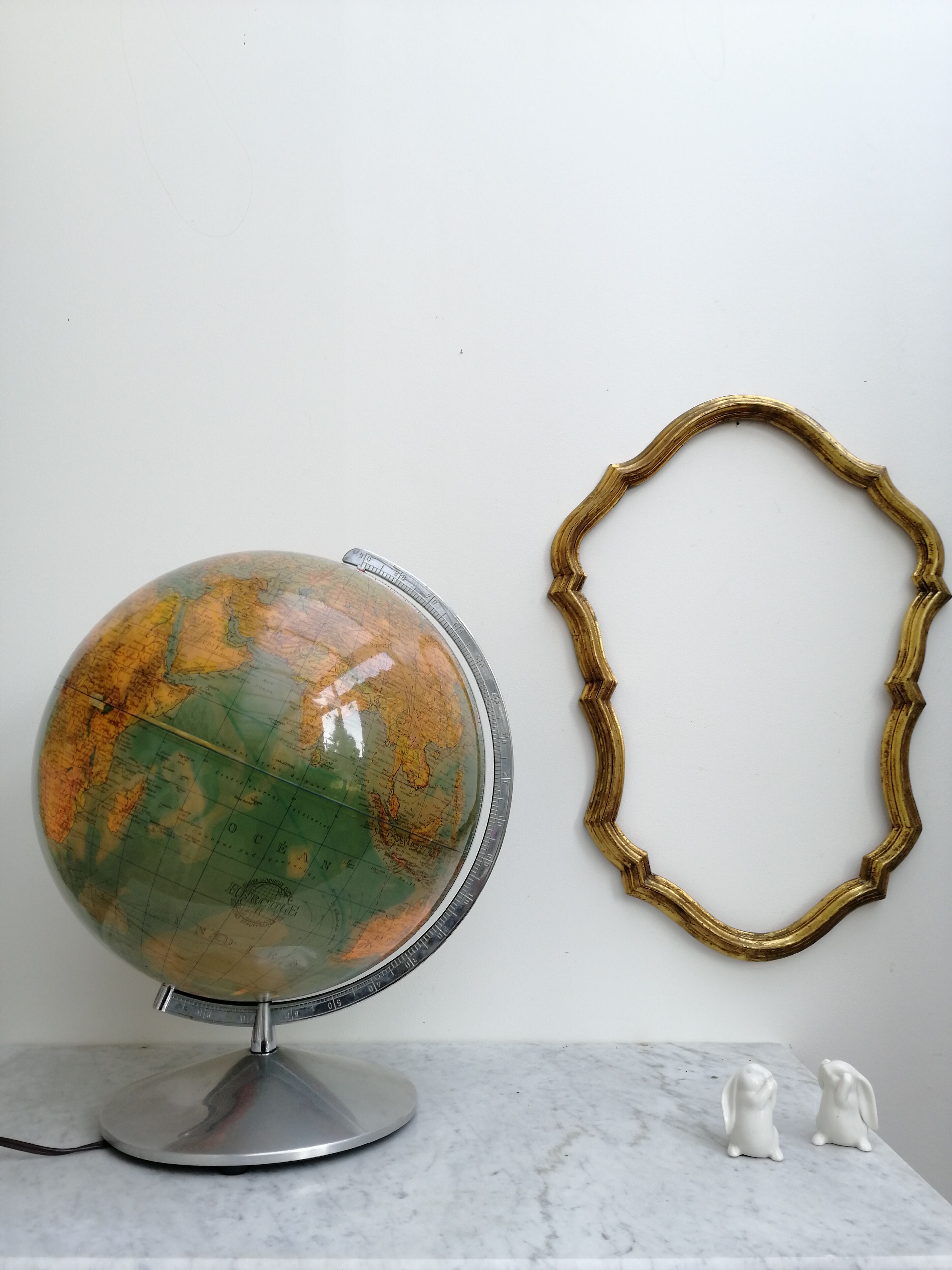 Large luminous globe Hercules