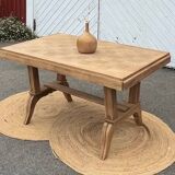 Old table in raw oak, renovated.