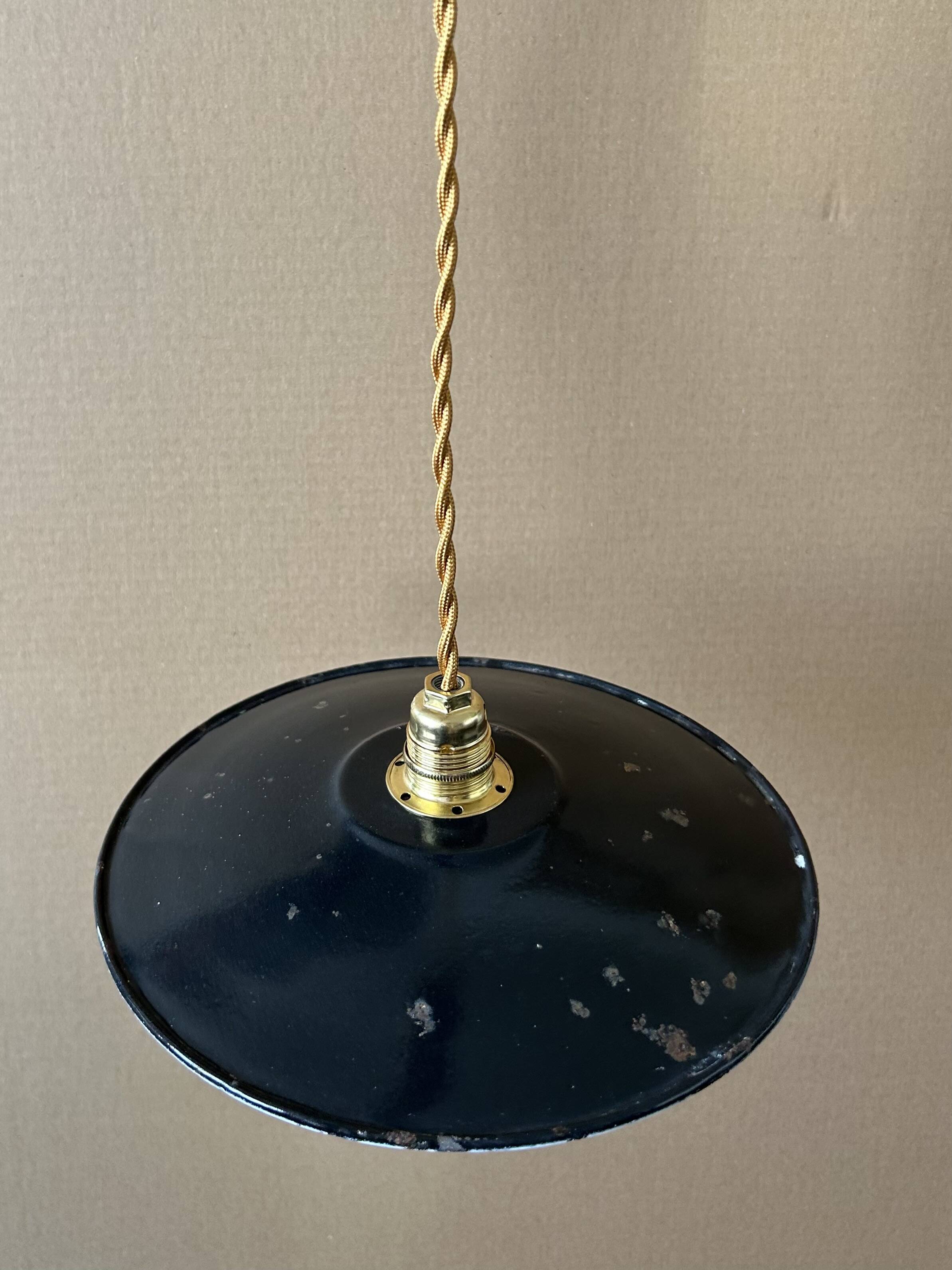 Suspension industrielle noire ancienne D24cm