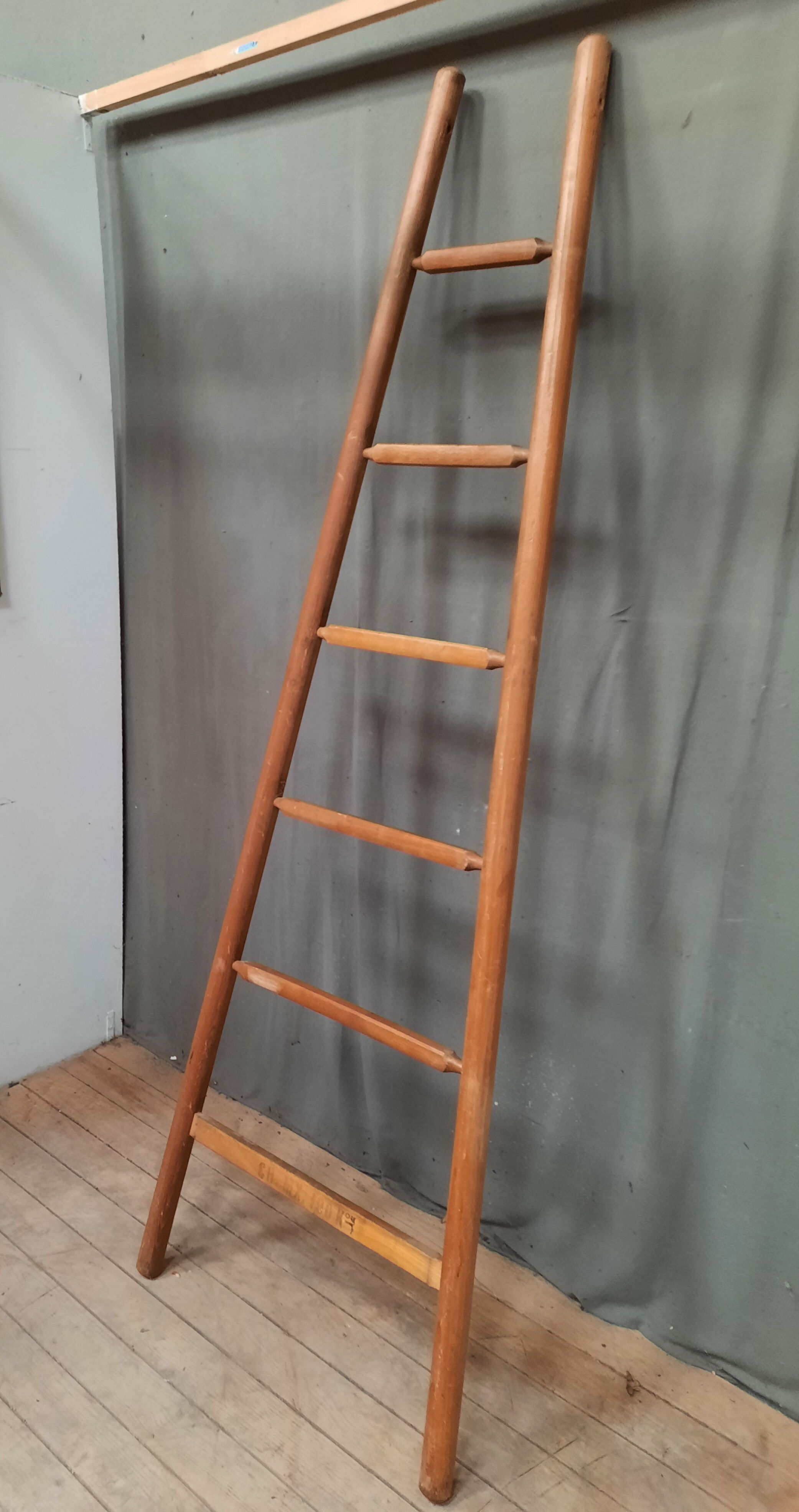 Échelle en bois