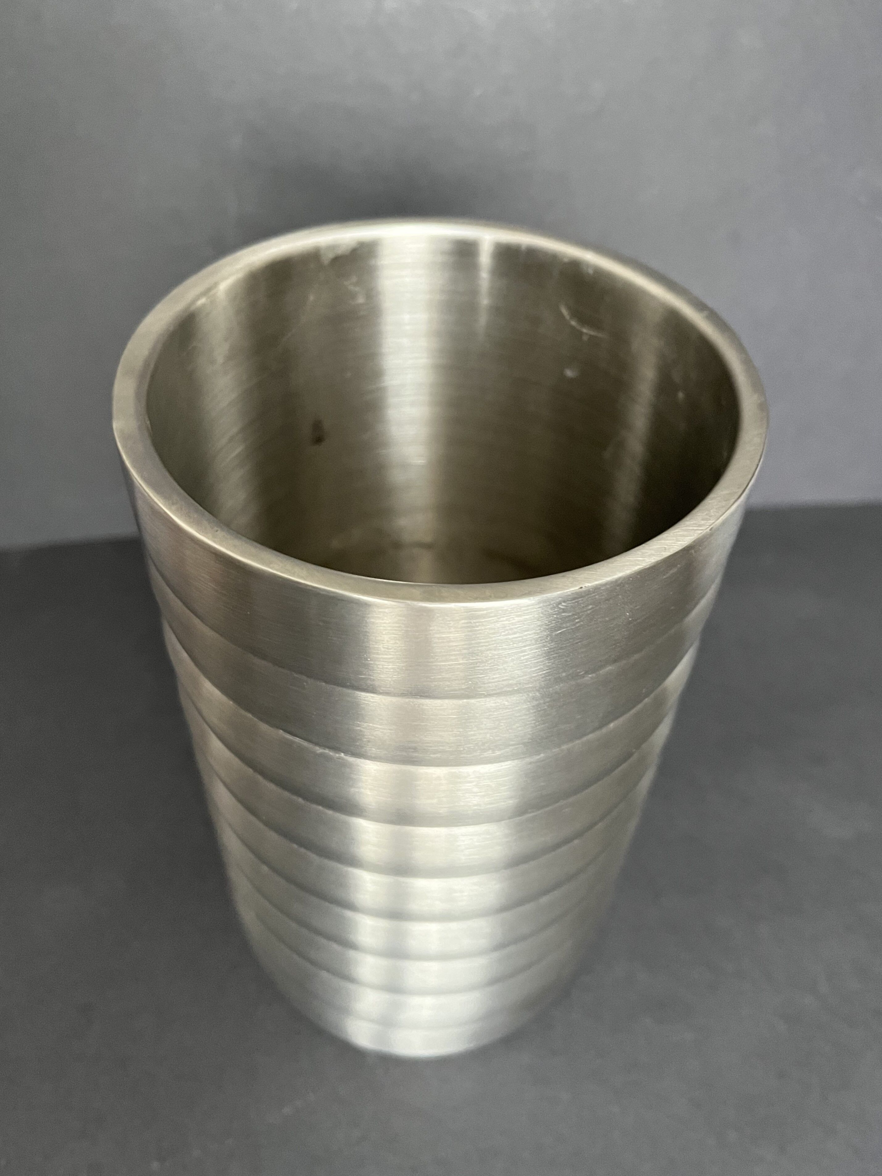 Vase in brushed aluminum