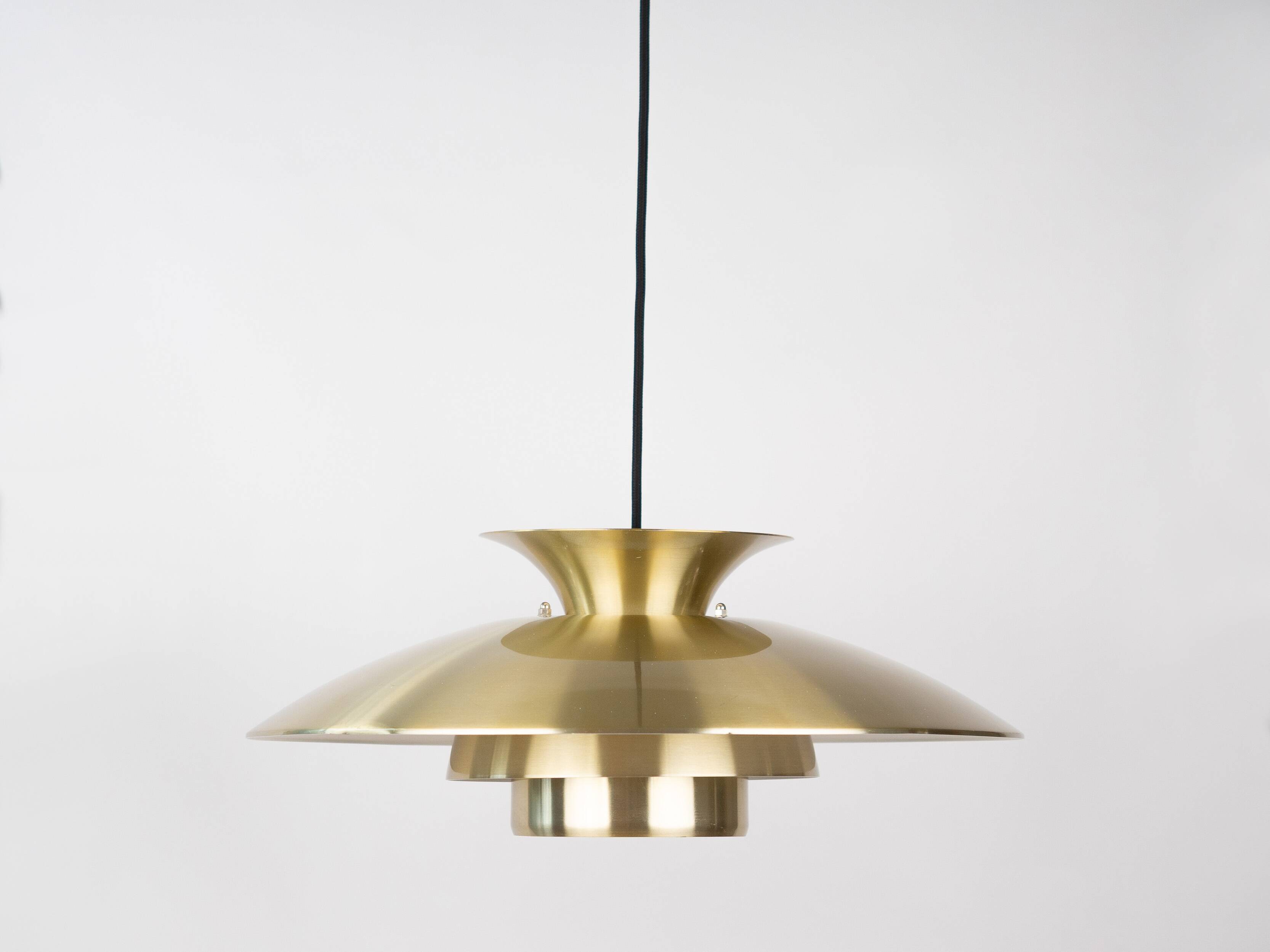 Suspension vintage danoise des années 1980