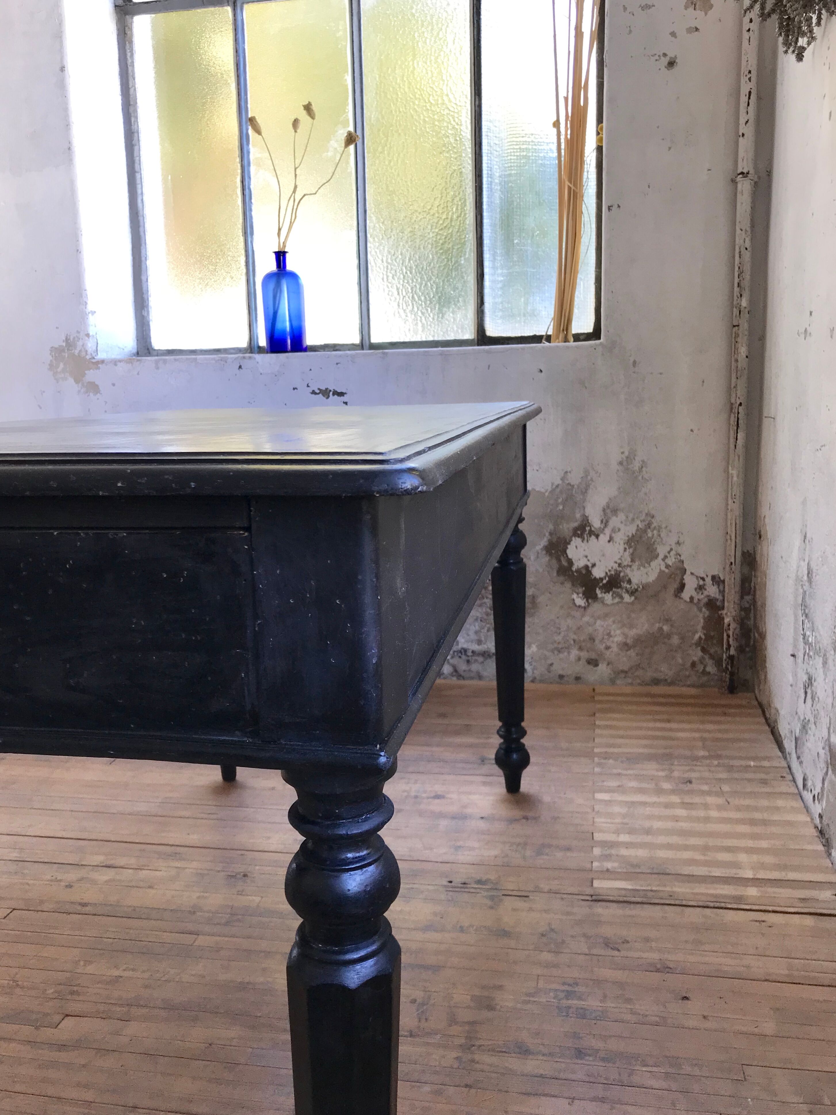 Napoleon Antique blackened wooden desk