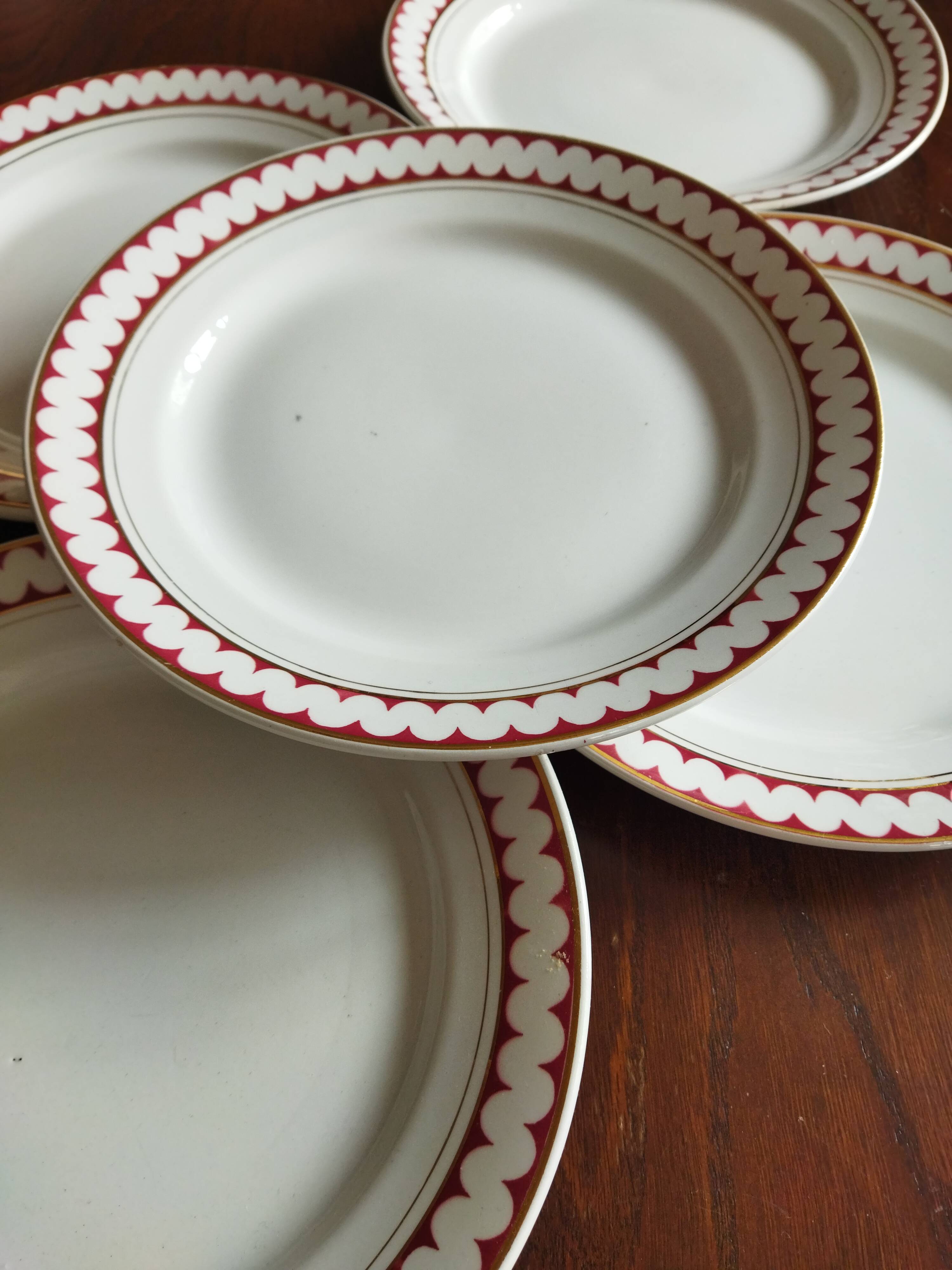 5 KG Lunéville flat plates, Madrigal model