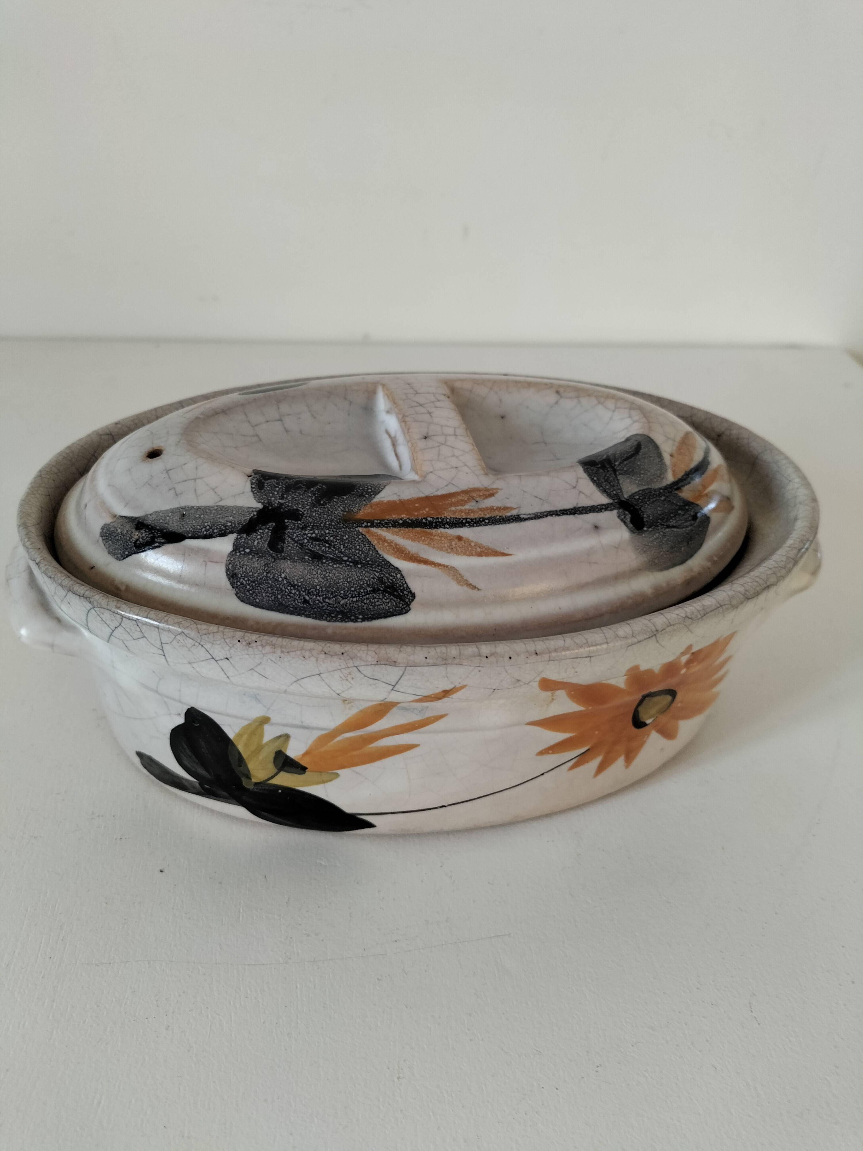 Marsh pottery dish