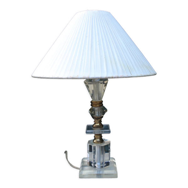 Lampe à poser pied verre Altuglas et un abat-jour en plastique tressé