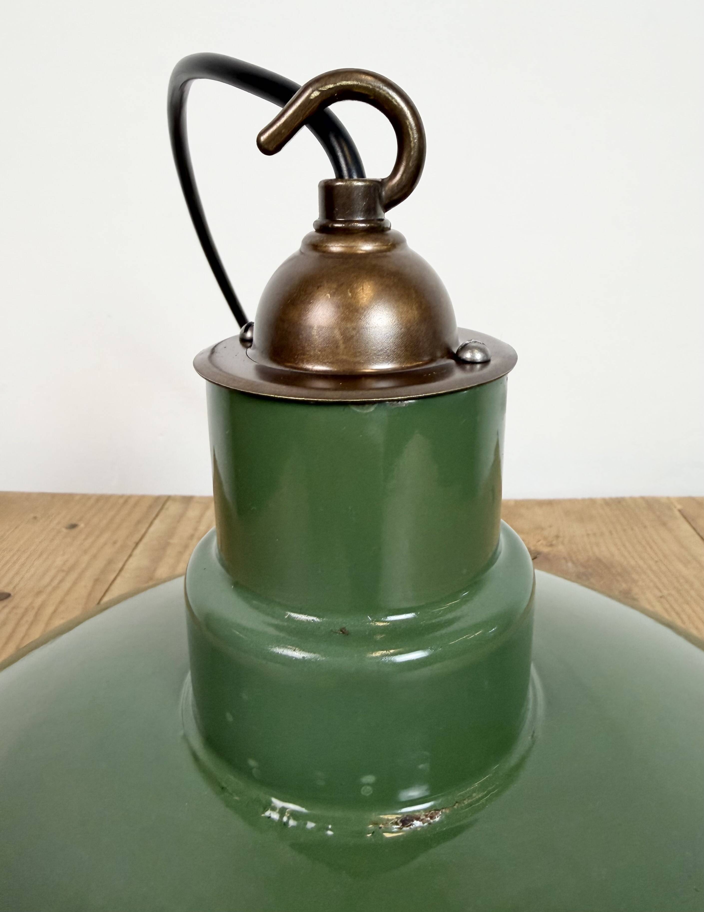 Industrial British Green Enamel Factory Pendant Lamp, 1960s