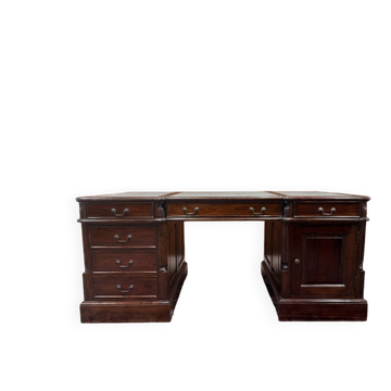 Classic Chesterfield English Desk Partnerdesk