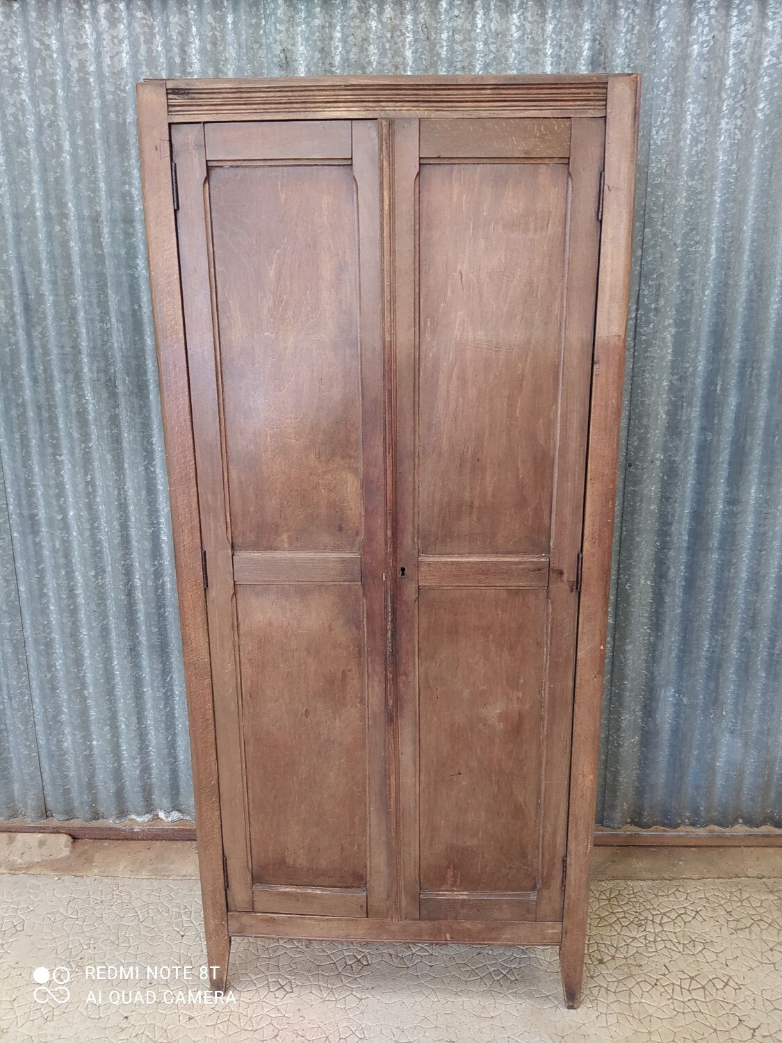 Armoire parisienne en bois vintage