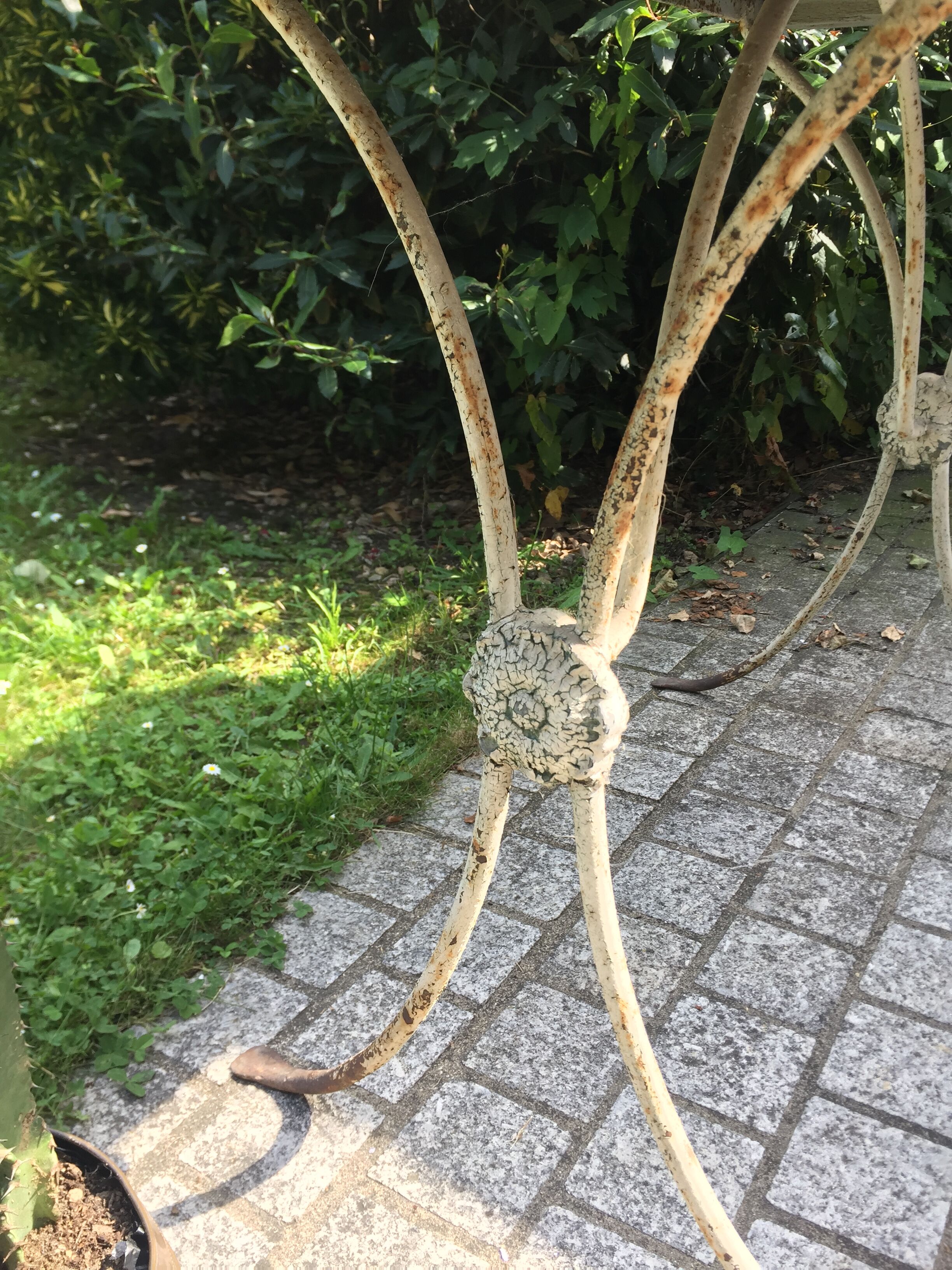 Dining garden of wood and wrought iron early twentieth