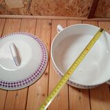 Soup tureen or vegetable dish with purple decoration, Moulin des Loups Orchies
