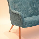 Seat 50's blue duck