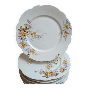 Set of 7 vintage flat plates in porcelain – Polychrome floral decoration