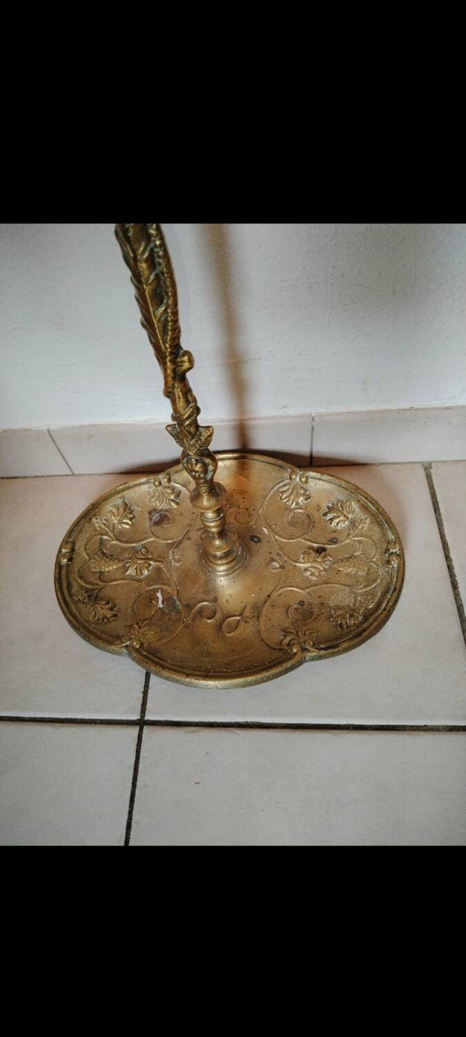 Bronze umbrella stand