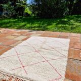 Handmade Moroccan rug 250cm x 150cm