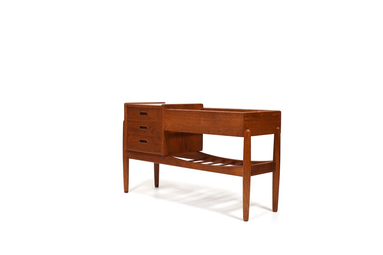 Teak planter by Arne Wahl Iversen 1960