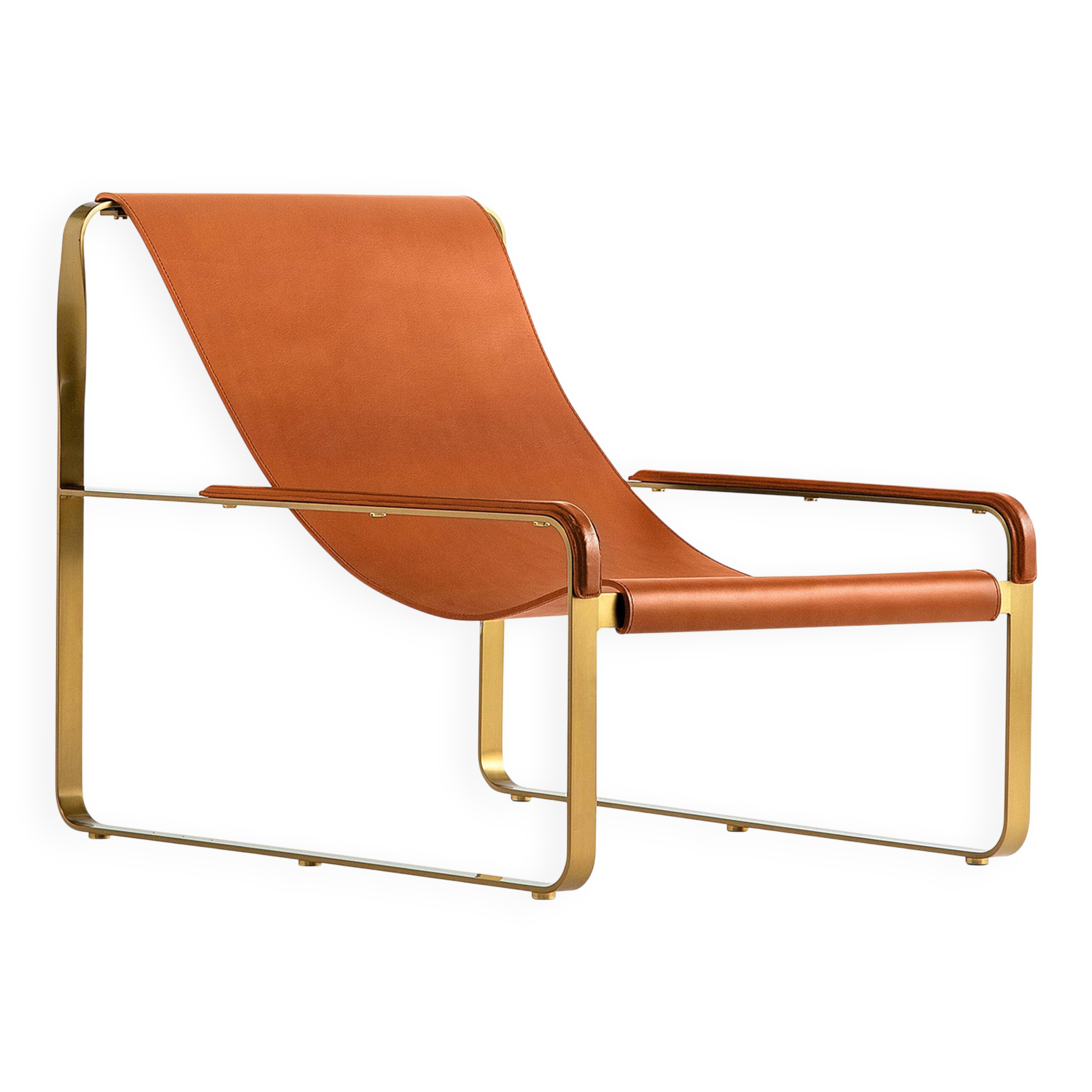 Fauteuil contemporain en acier doré et cuir tabac naturel