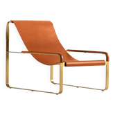 Timeless contemporary chaise longue in aged brass and natural tobacco leather.