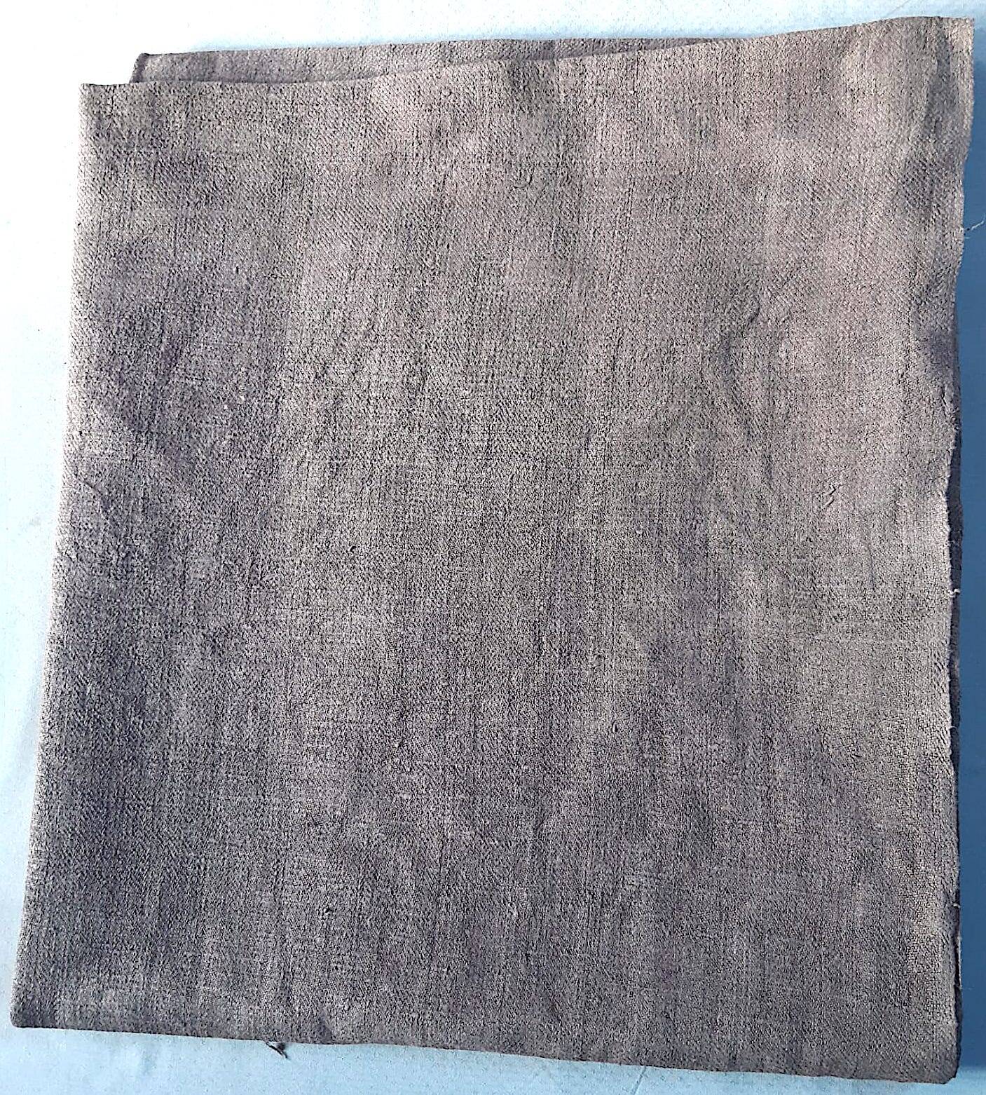 Nappe de campagne en chanvre teint gris foncé