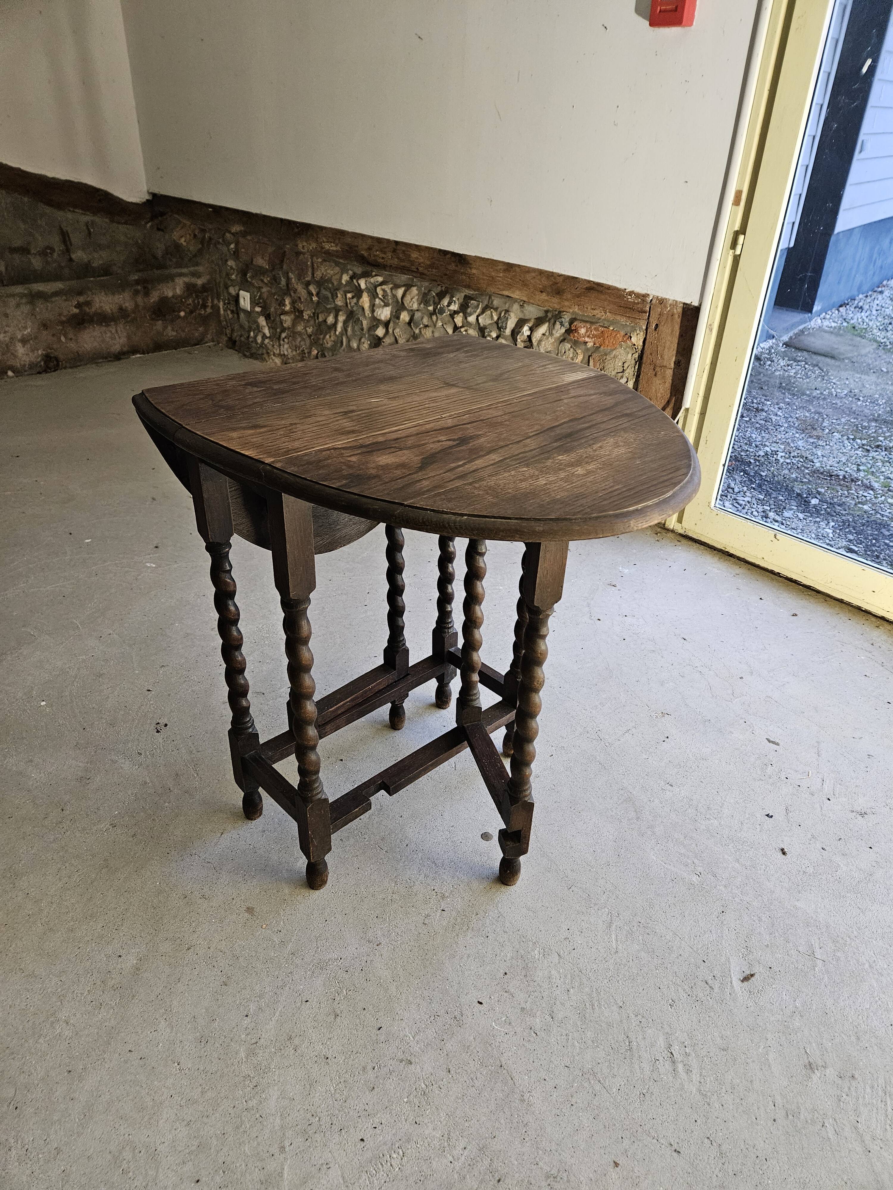 Folding oak table