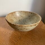 Empty speckled sandstone pocket