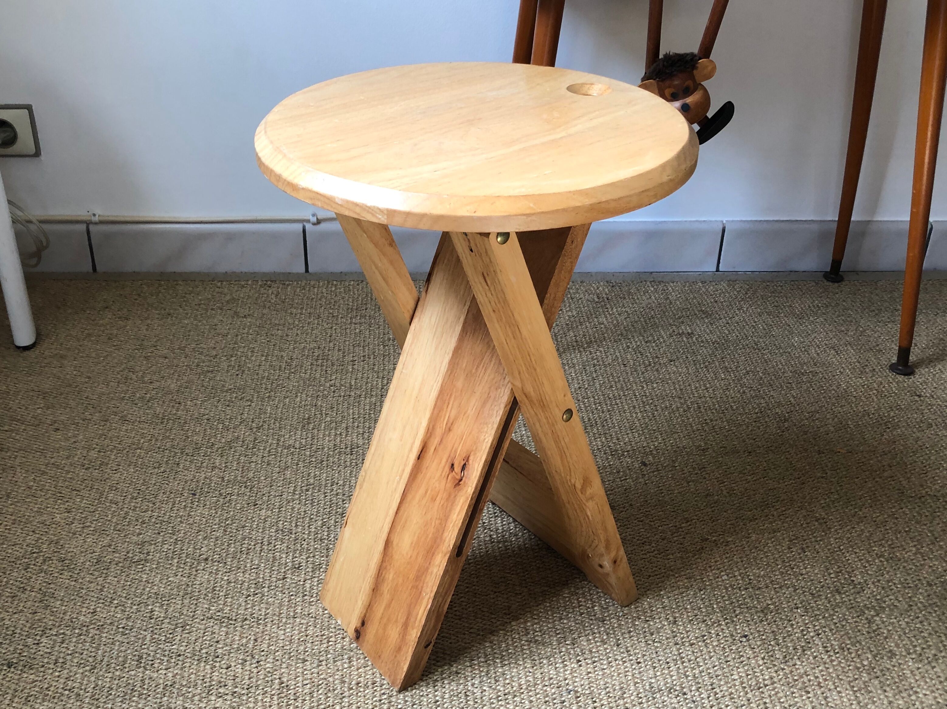 Stool folding design Suzy Adrian Reed edition artifact France vintage 80