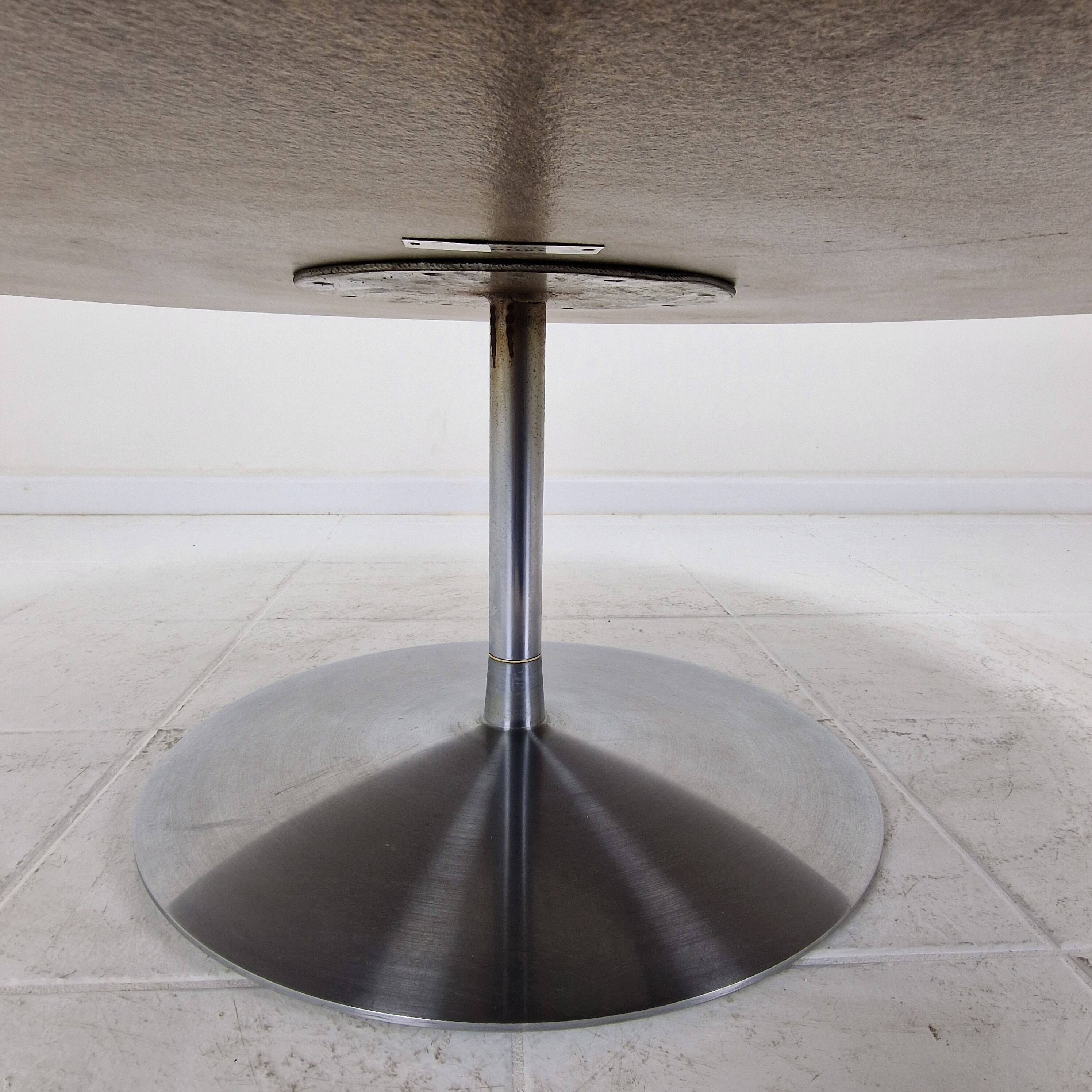 "Circle" Coffee Table by Pierre Paulin for Artifort, 1960s