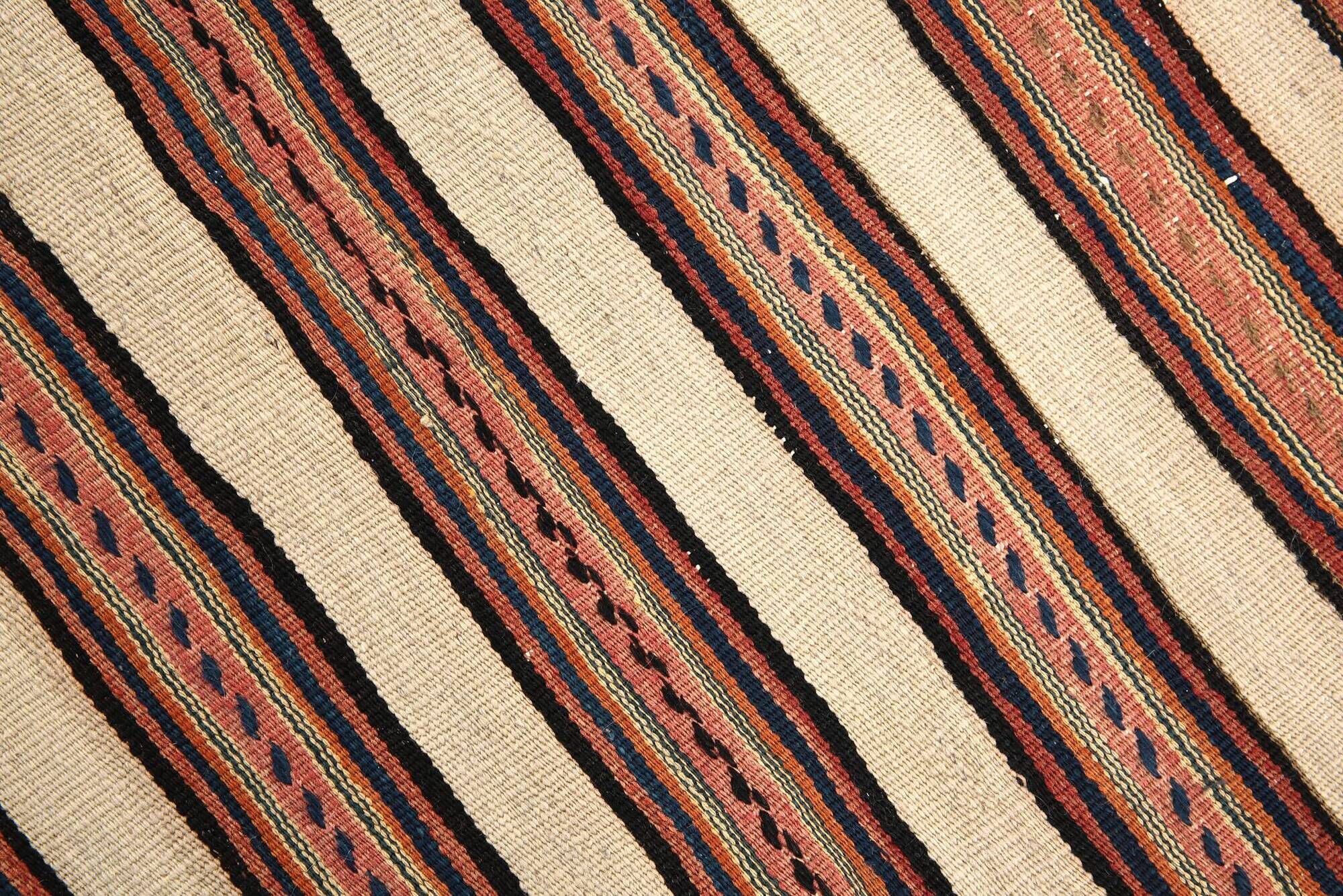 Vintage Kilim Strié Crème & Terracotta, Petit Tapis Boho 104x64 cm