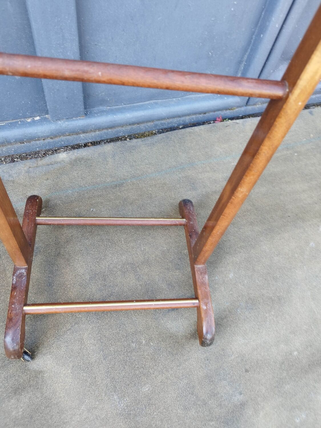 Wooden valet coat rack mannequin