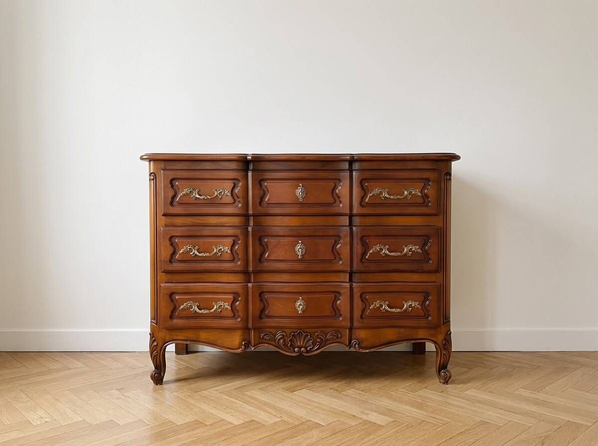 Louis XV style wooden commode