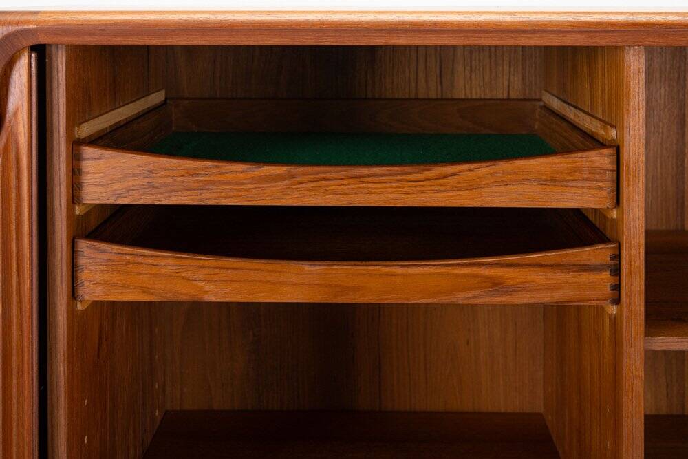 Cabinet en teck des années 1960 de Bernhard Pedersen & Son