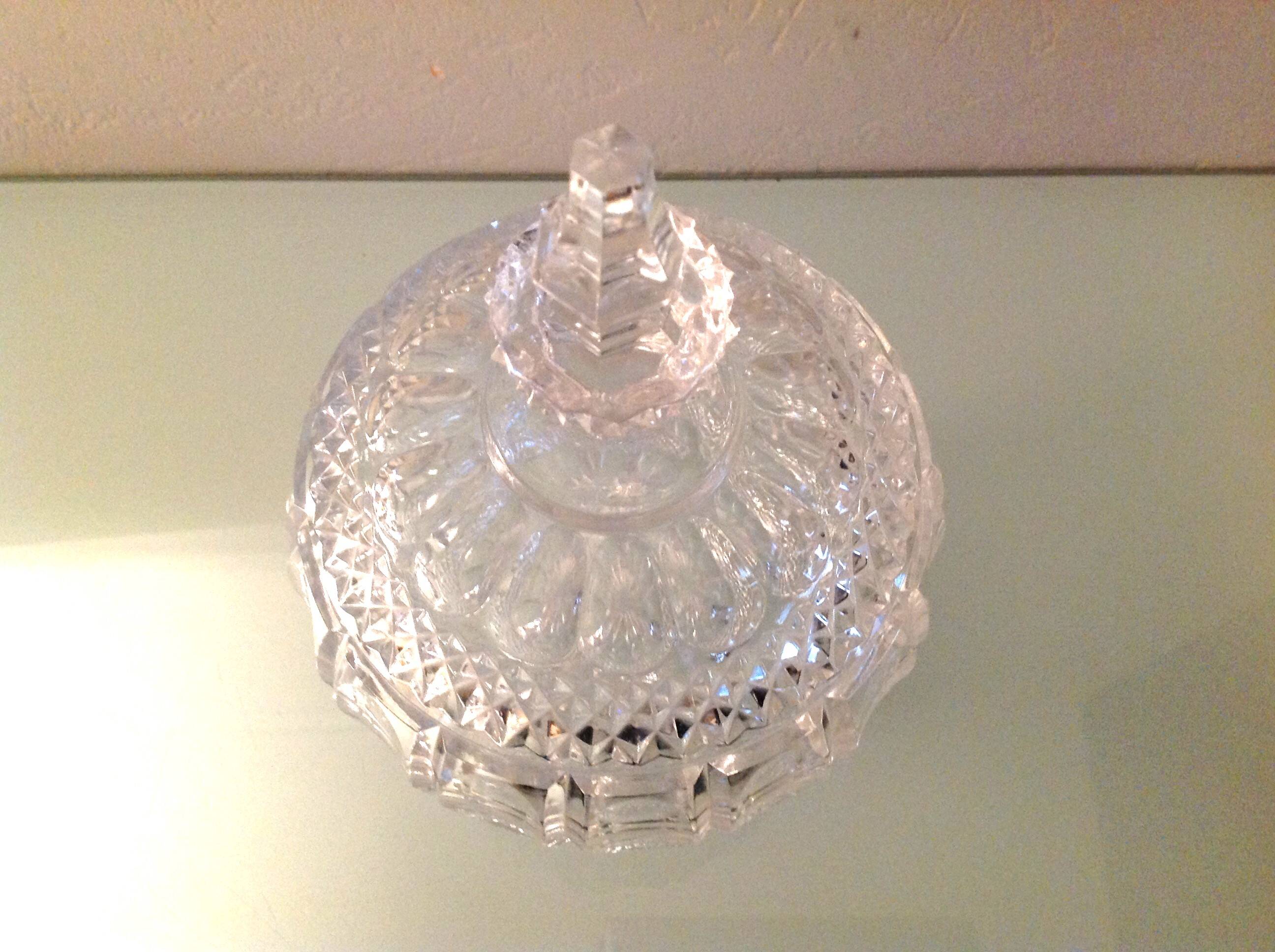 Globe candy box on tripod legs in chiseled glass / vintage 60s-70s