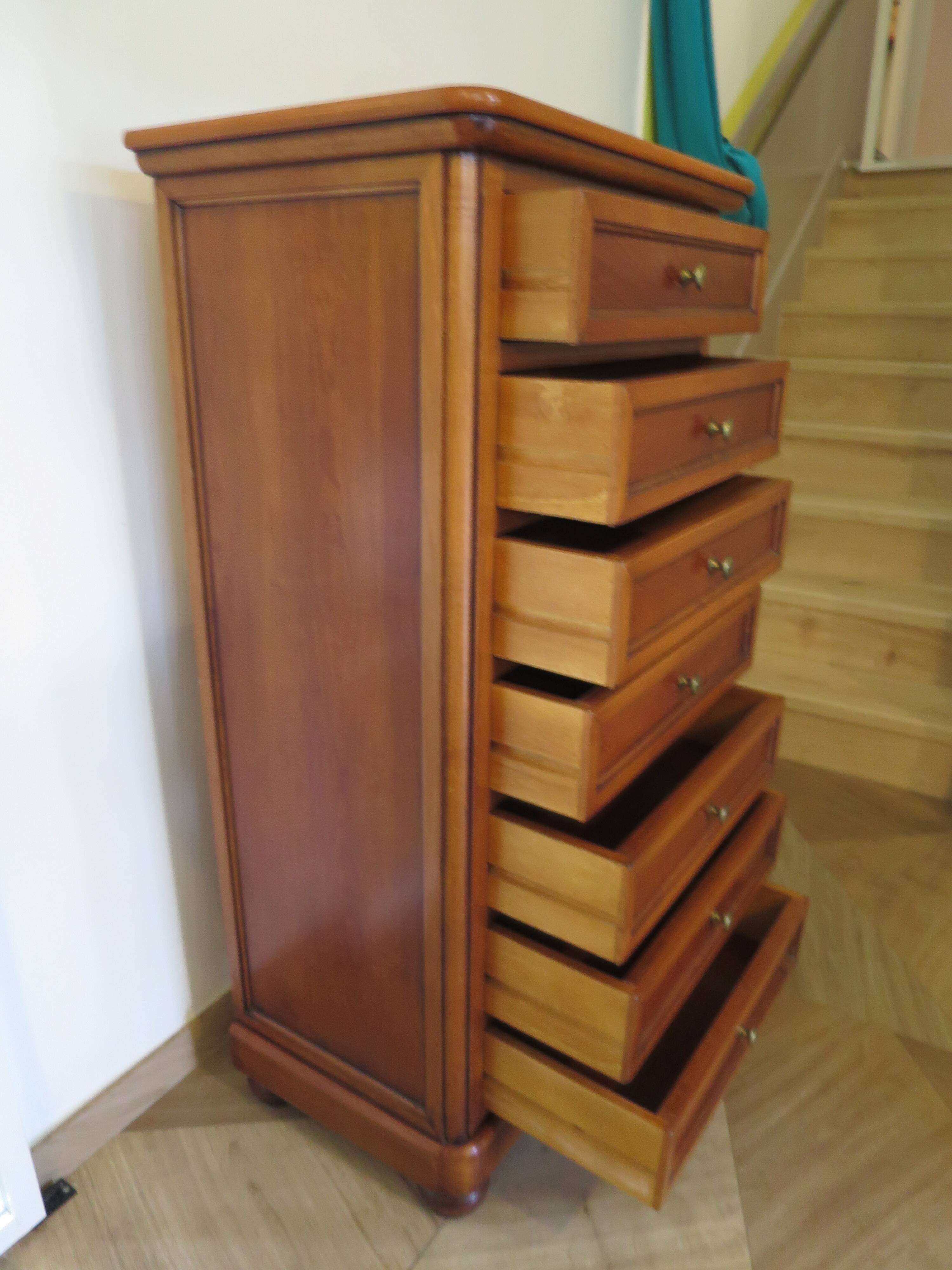 Rare Louis Philippe chest of drawers with 7 drawers from the 80s in cherry wood