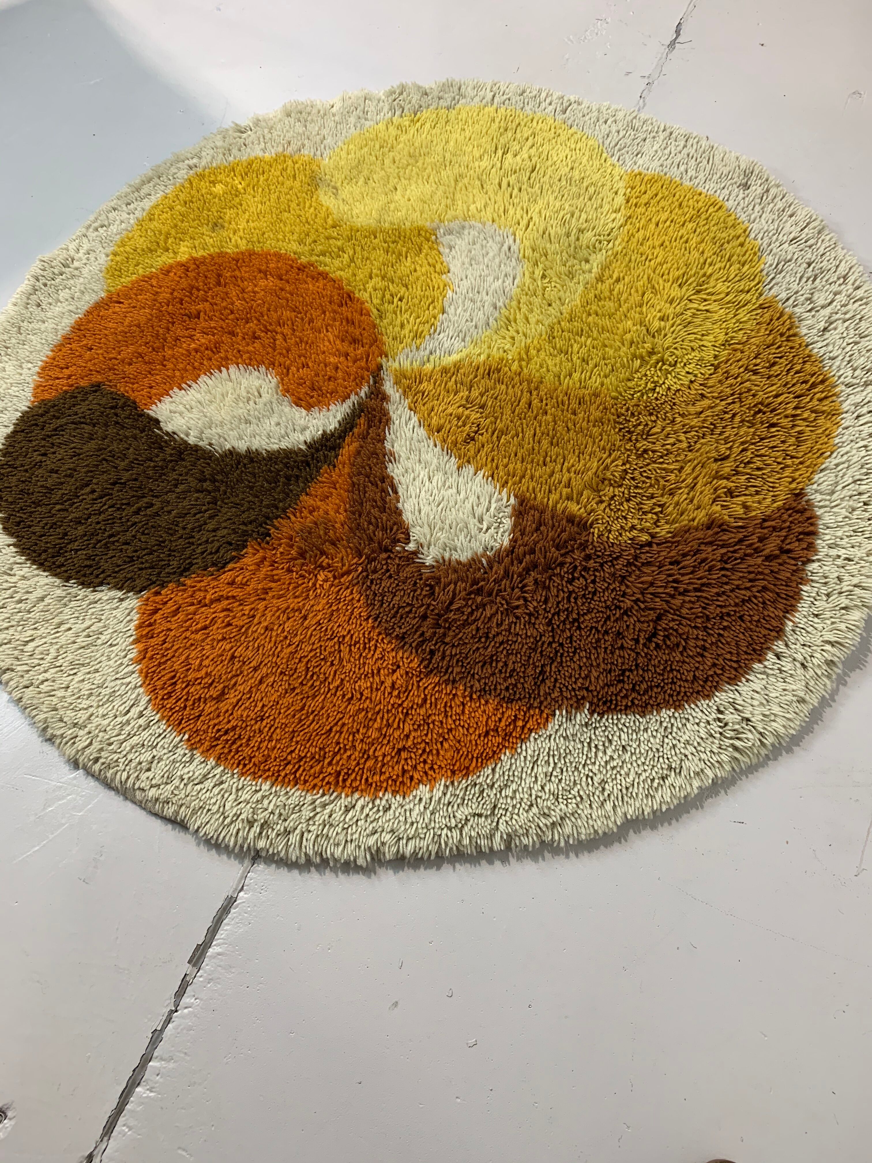 Rainbow Desso carpet - 150cm